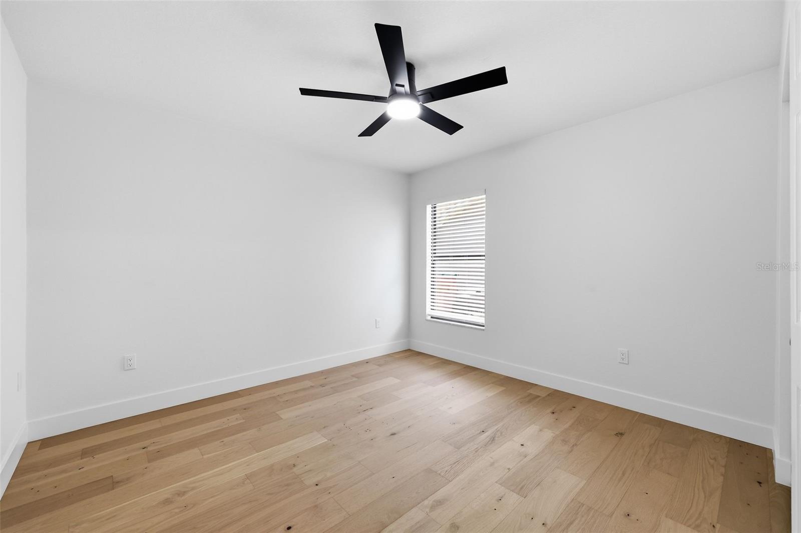3040 Windridge Oaks Dr Property Photo 24