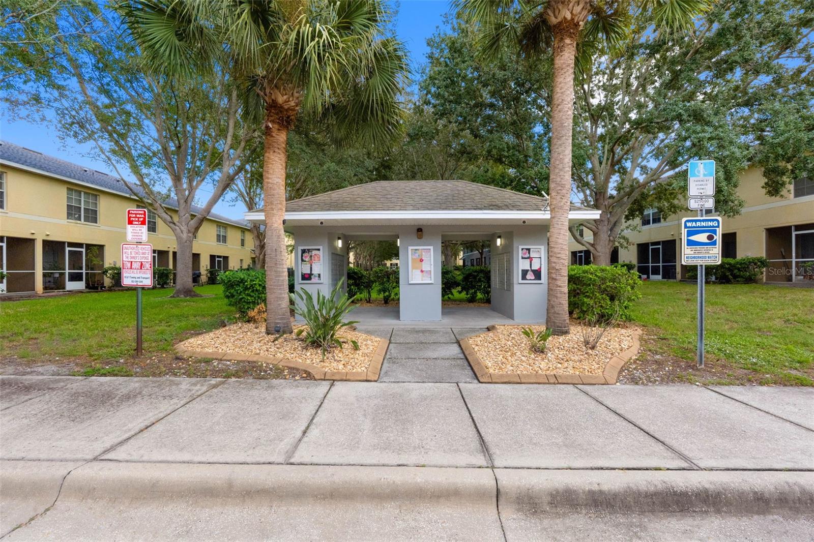 10931 Keys Gate Dr Property Photo 4