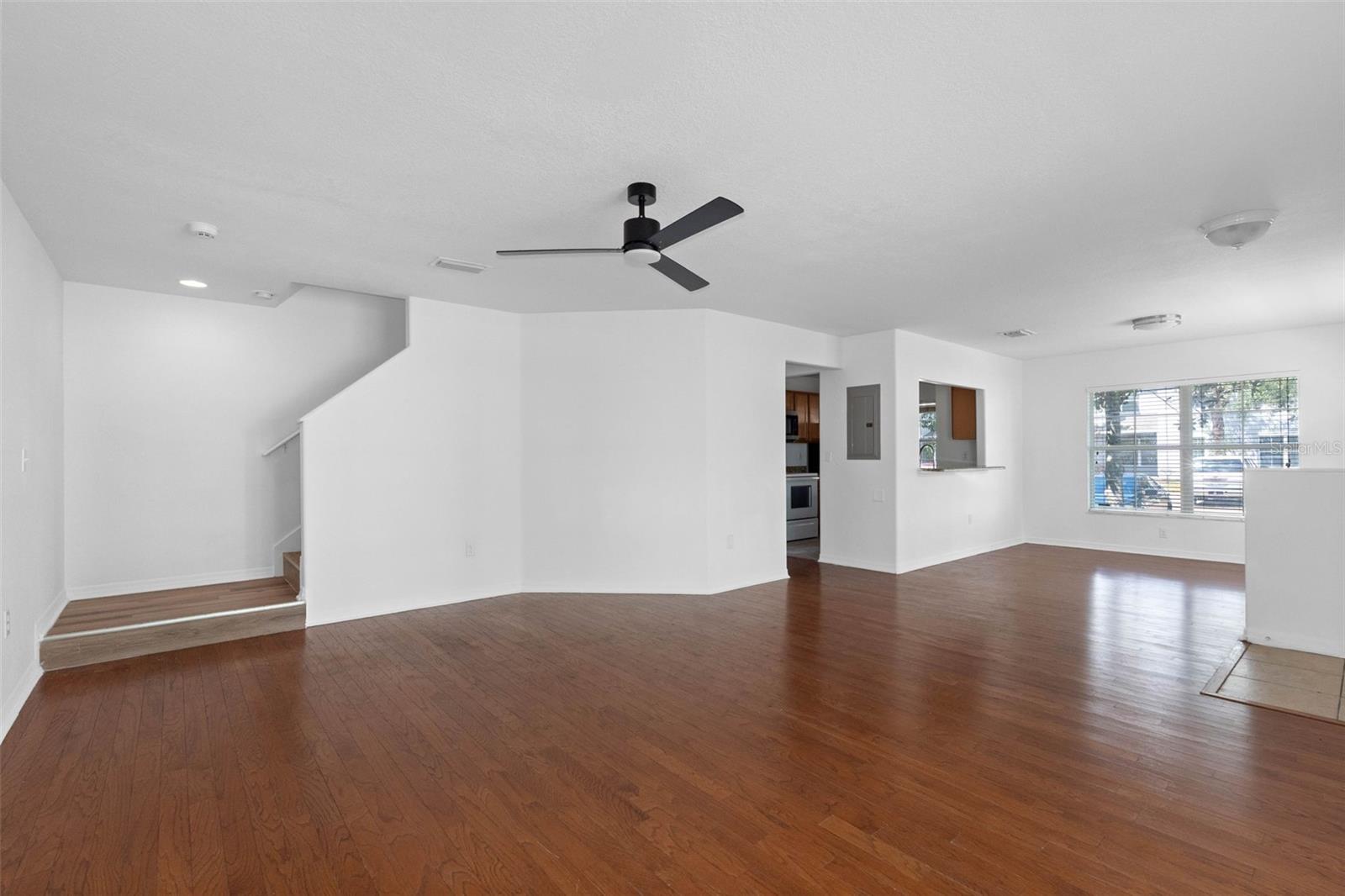 10931 Keys Gate Dr Property Photo 12