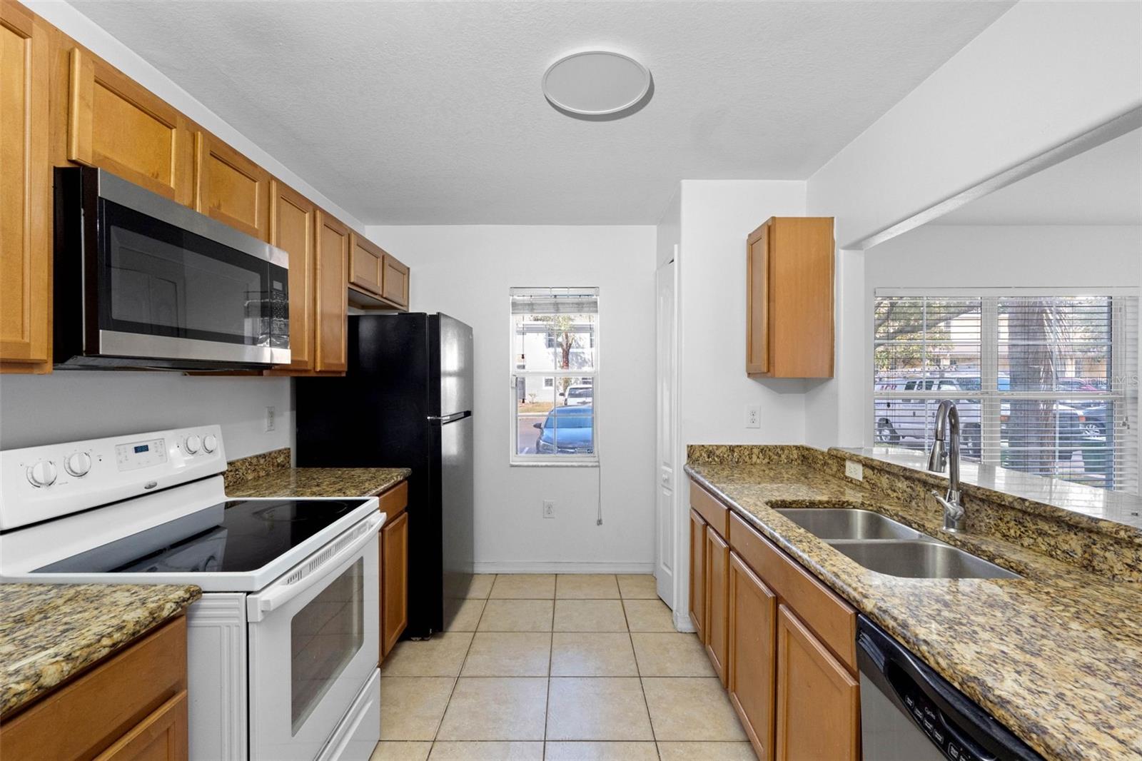 10931 Keys Gate Dr Property Photo 19