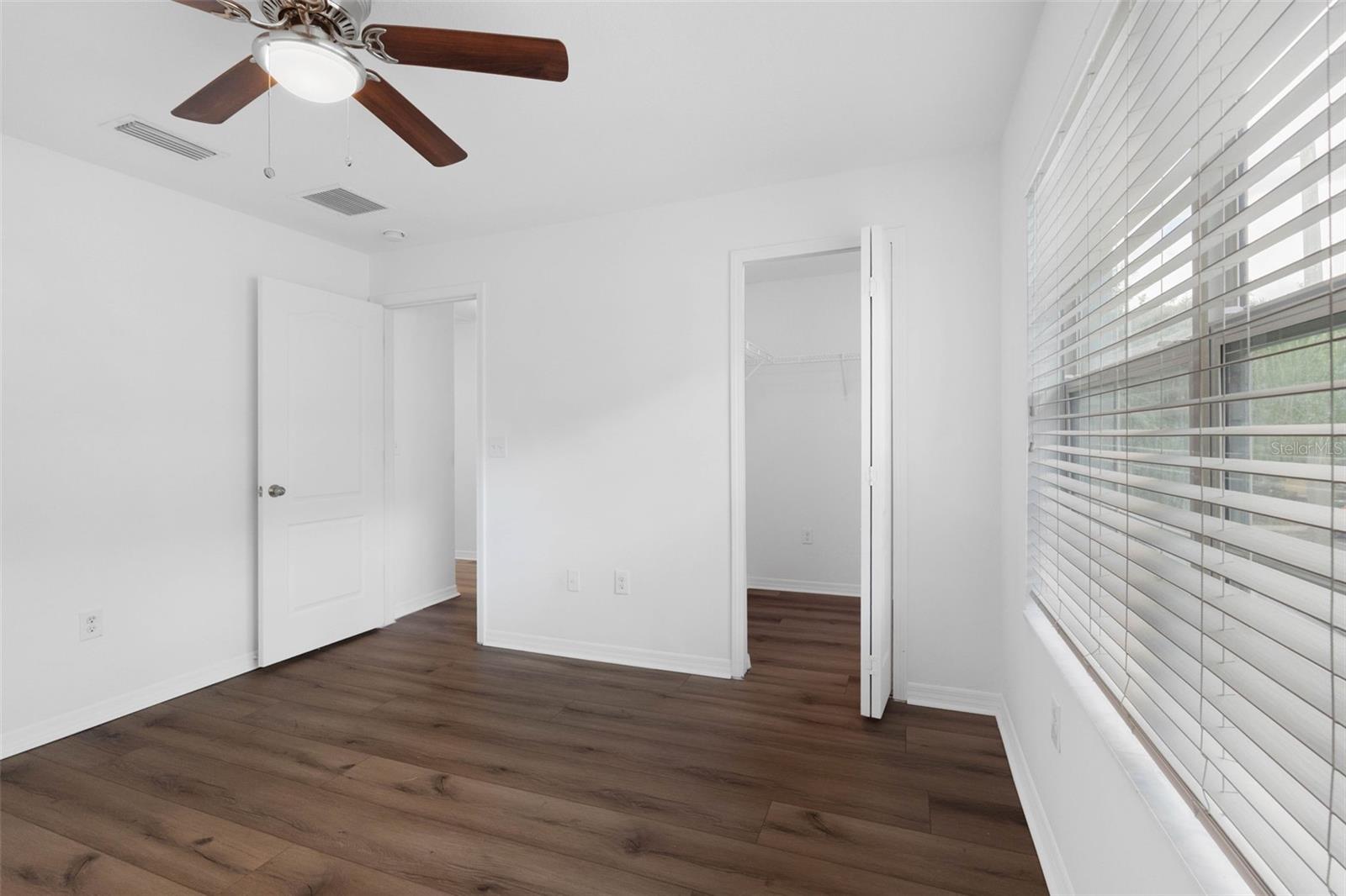10931 Keys Gate Dr Property Photo 28