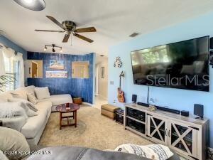 205 Rita Blvd Property Photo 5