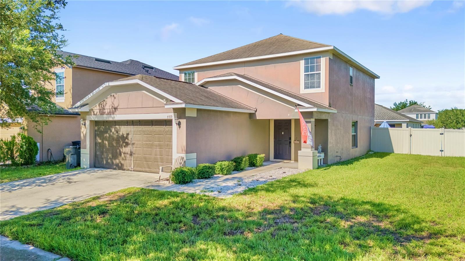 7719 Maroon Peak Dr Property Photo 3