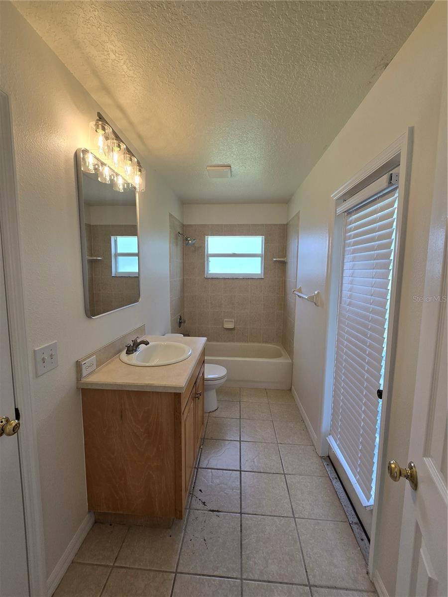 15305 Palomapark Ln Property Photo 21
