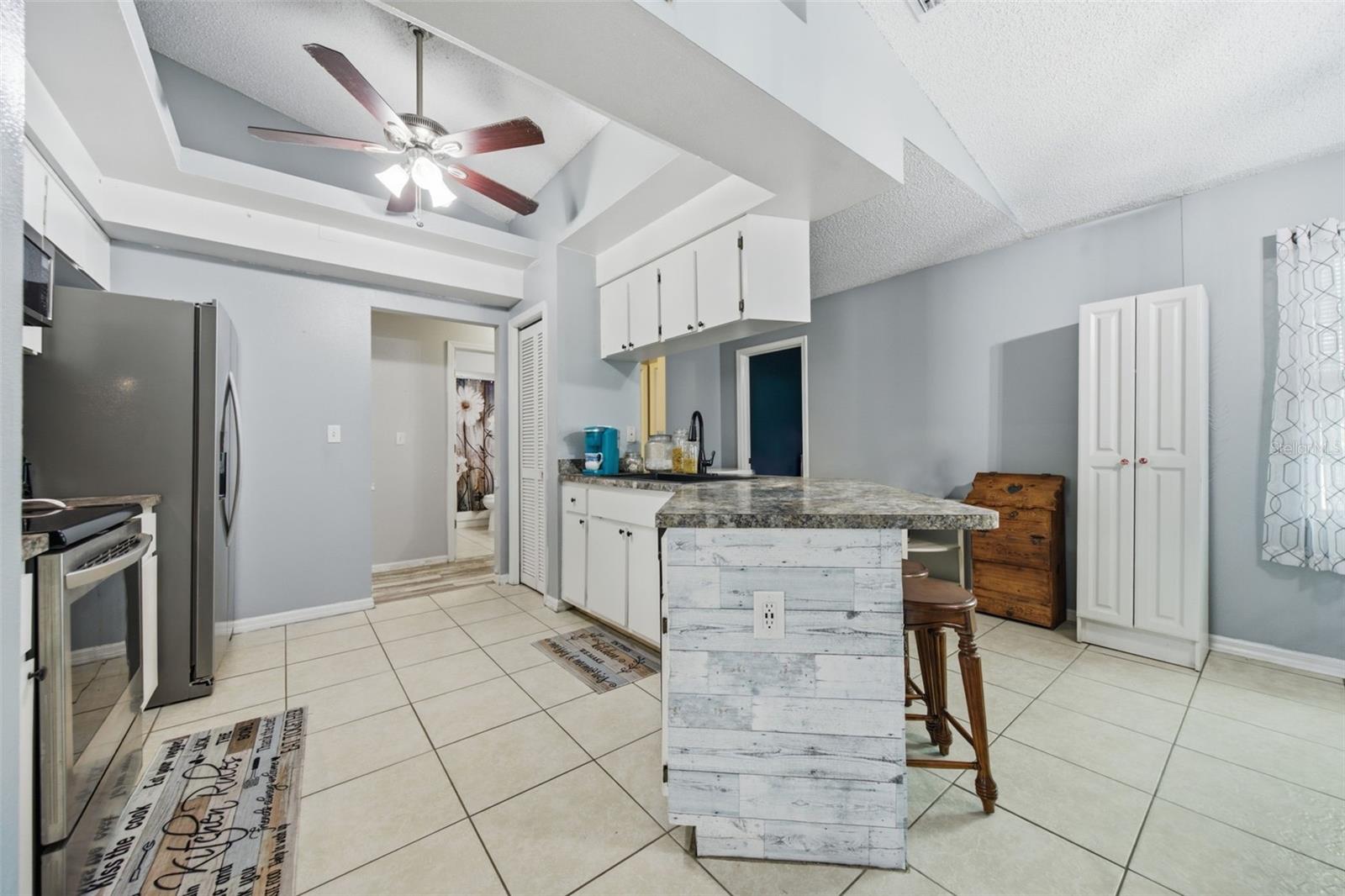13801 Whitby Rd Property Photo 11