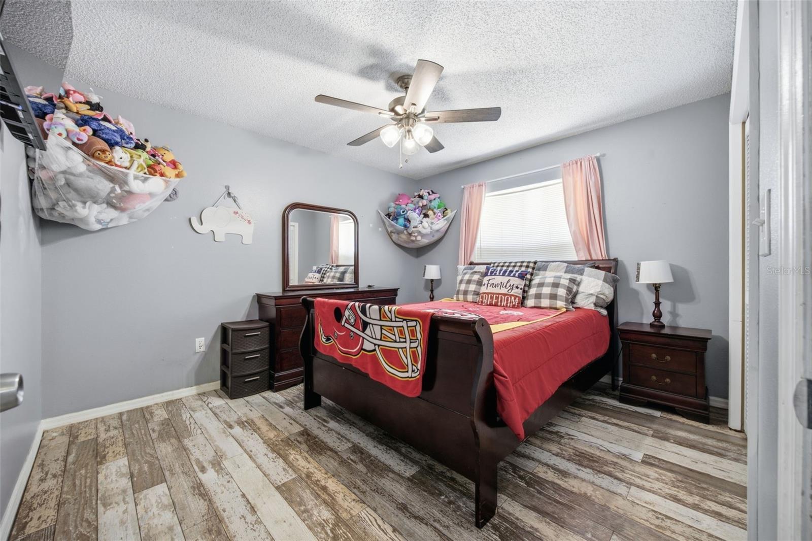13801 Whitby Rd Property Photo 17
