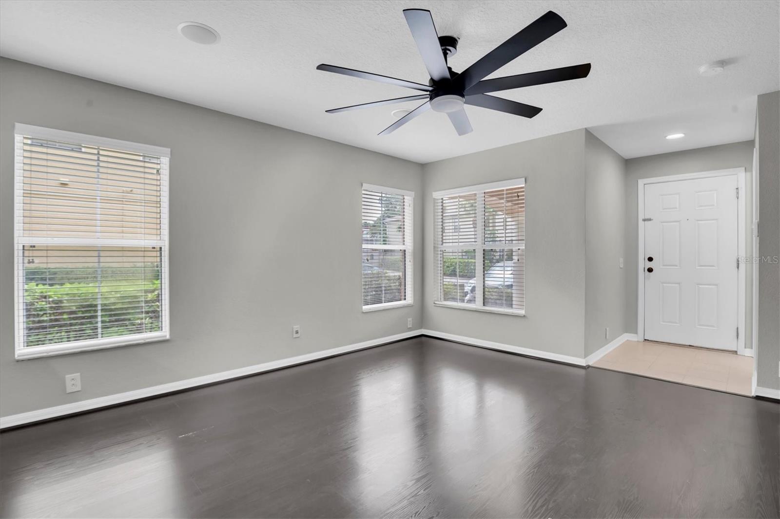 2570 Sea Wind Way Property Photo 6
