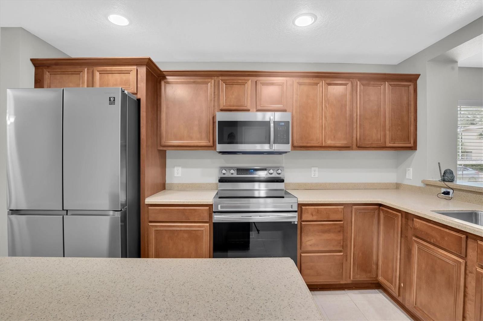 2570 Sea Wind Way Property Photo 11