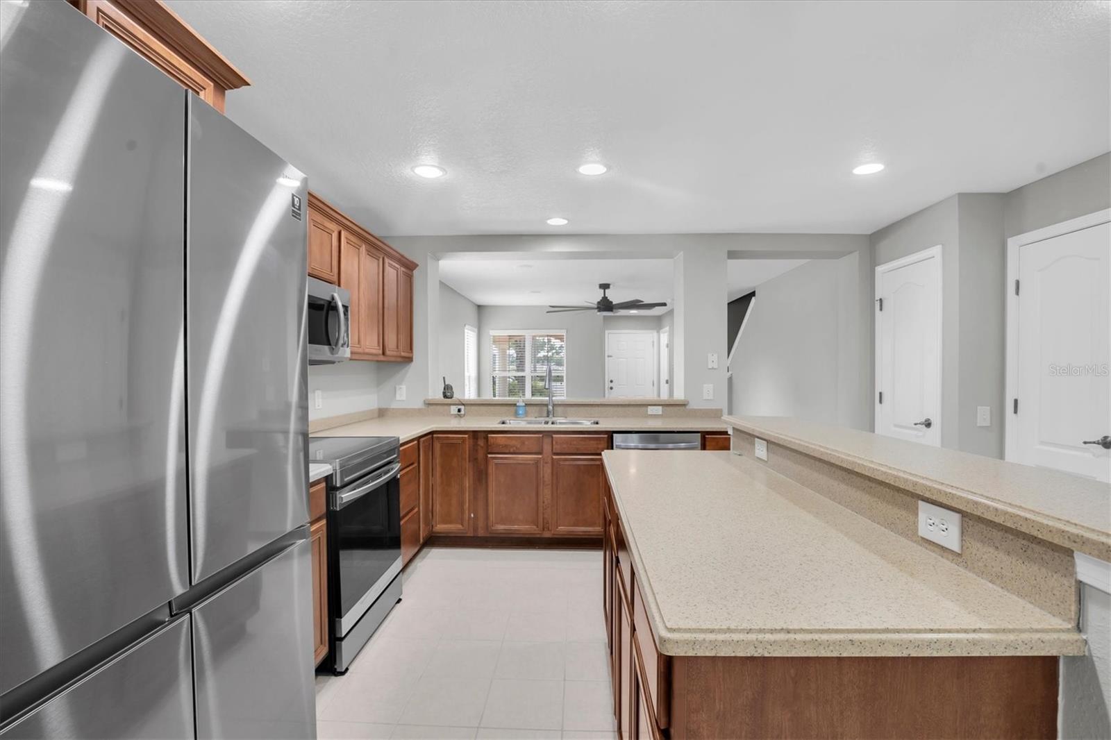 2570 Sea Wind Way Property Photo 13