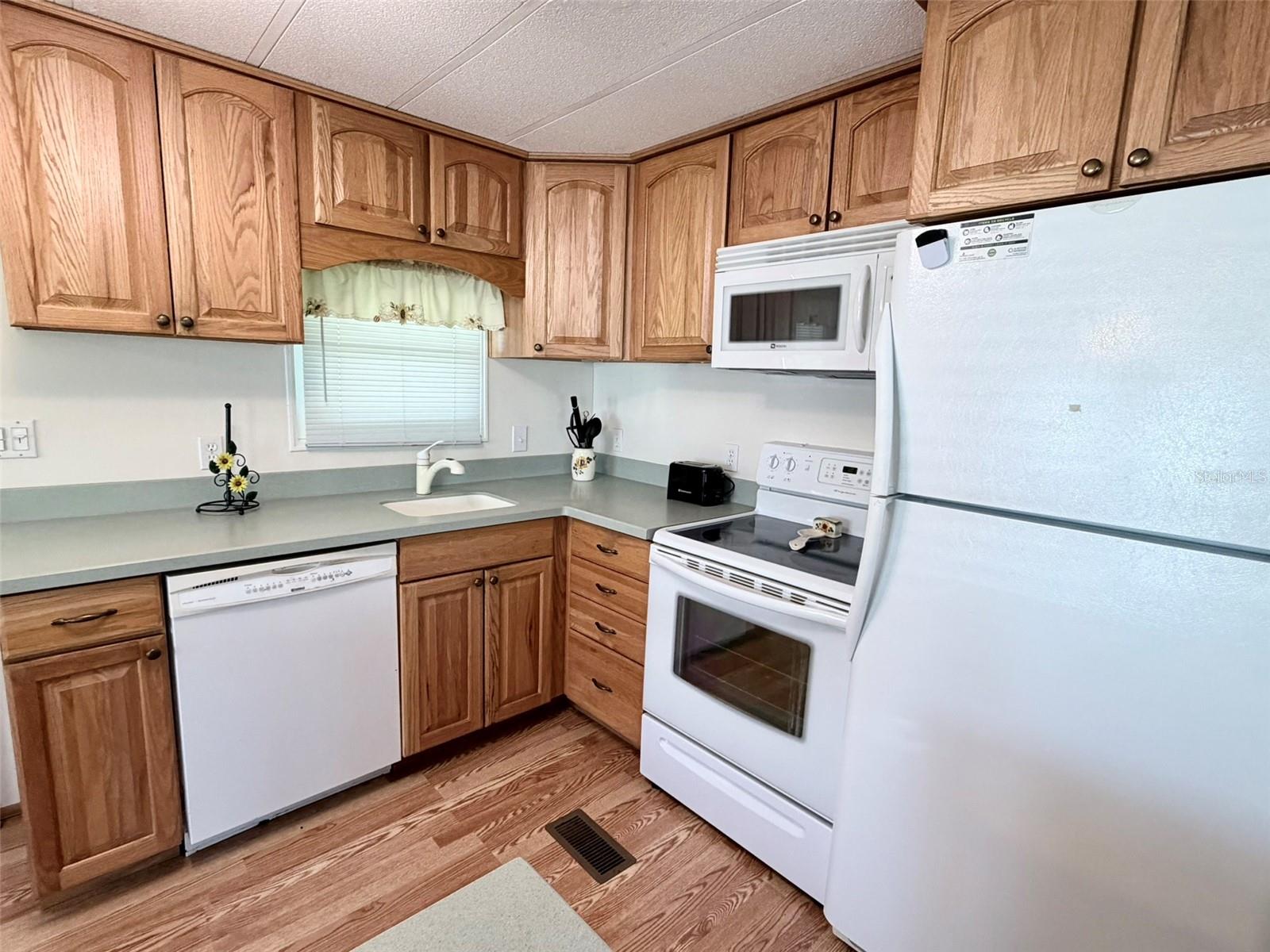 2068 Ca D Oro Dr Property Photo 4