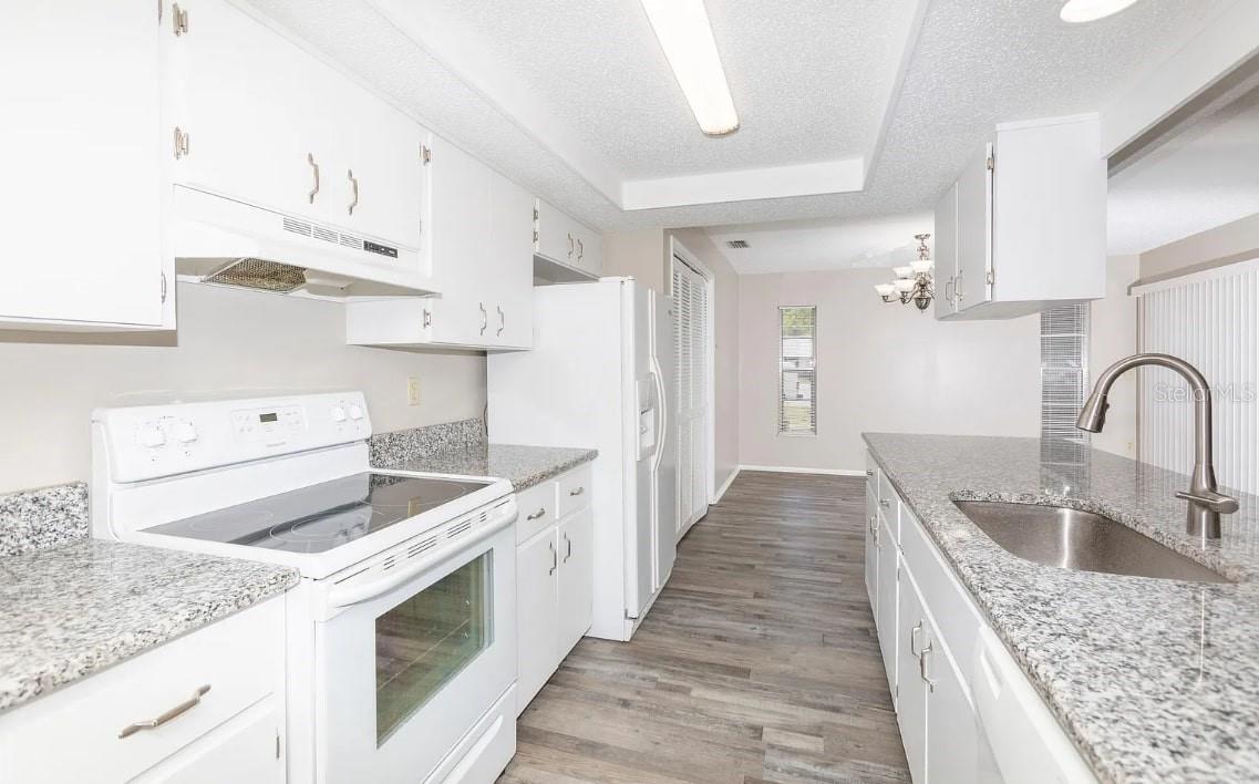 13309 Shadberry Ln Property Photo 12