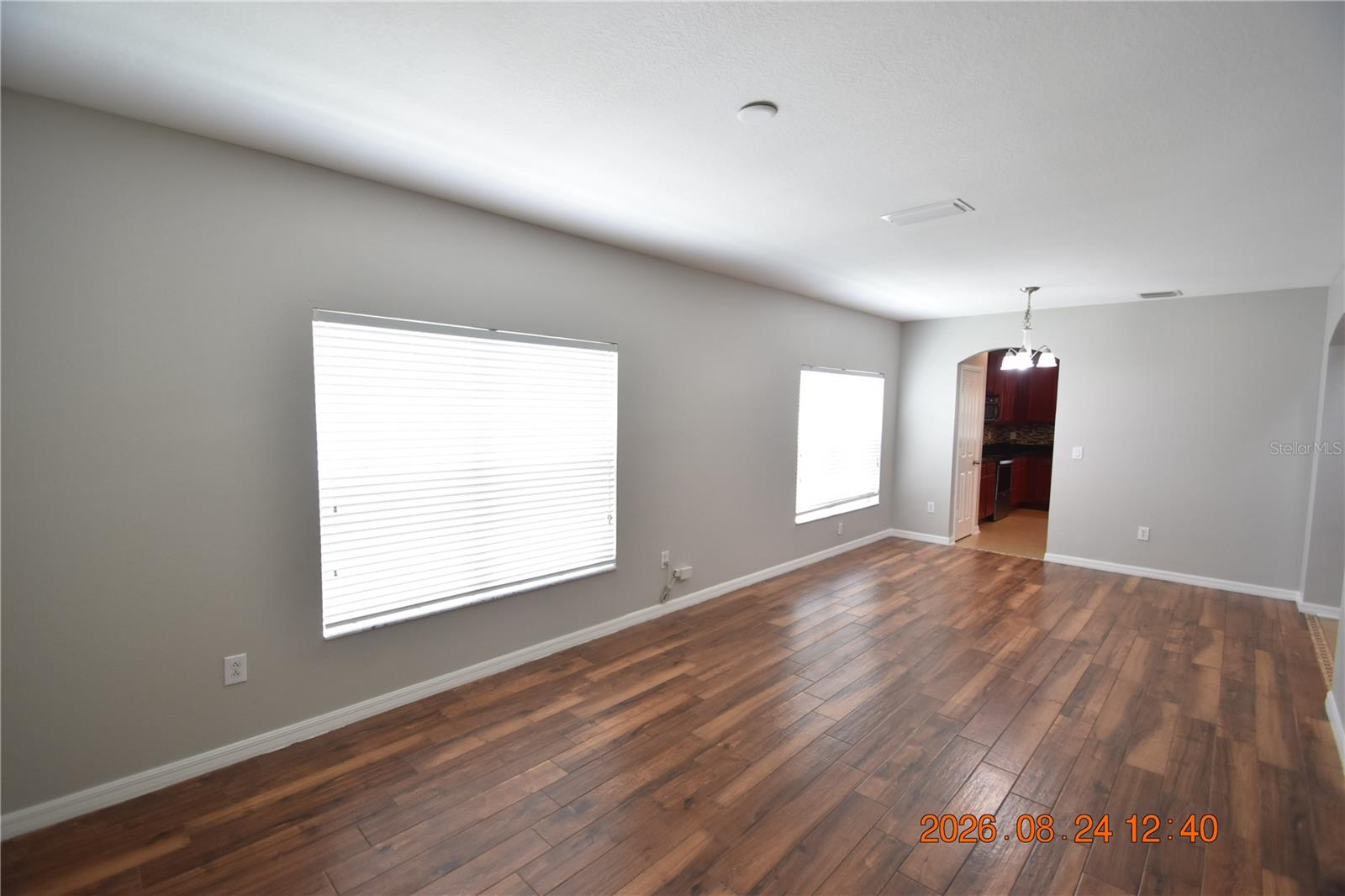 11405 Flora Springs Dr Property Photo 3