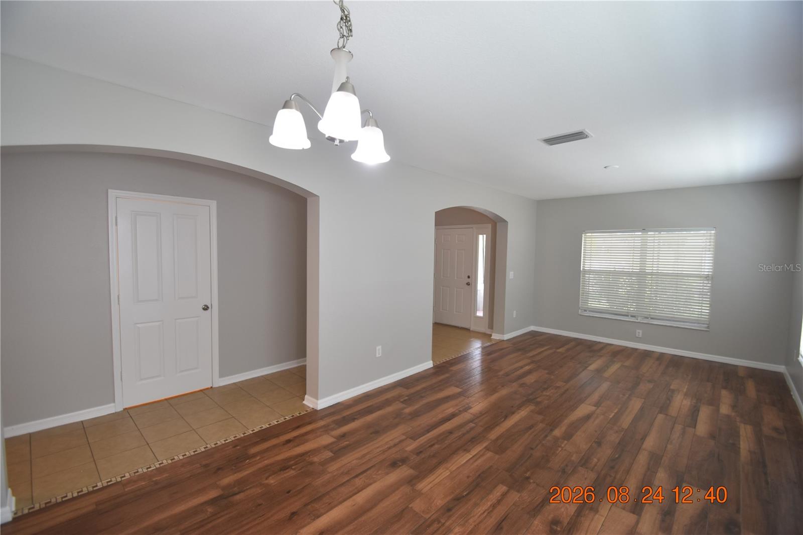 11405 Flora Springs Dr Property Photo 5