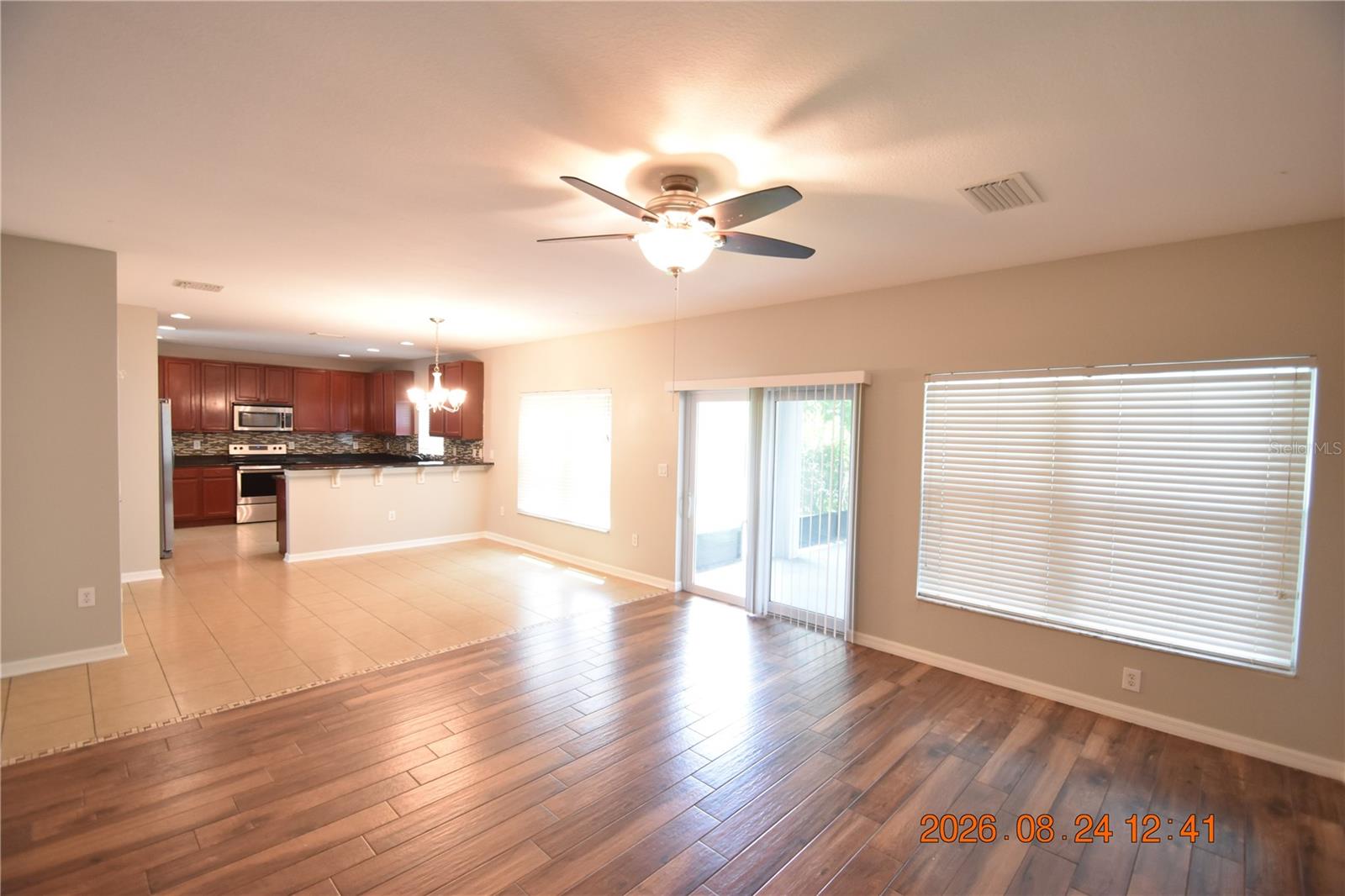 11405 Flora Springs Dr Property Photo 9