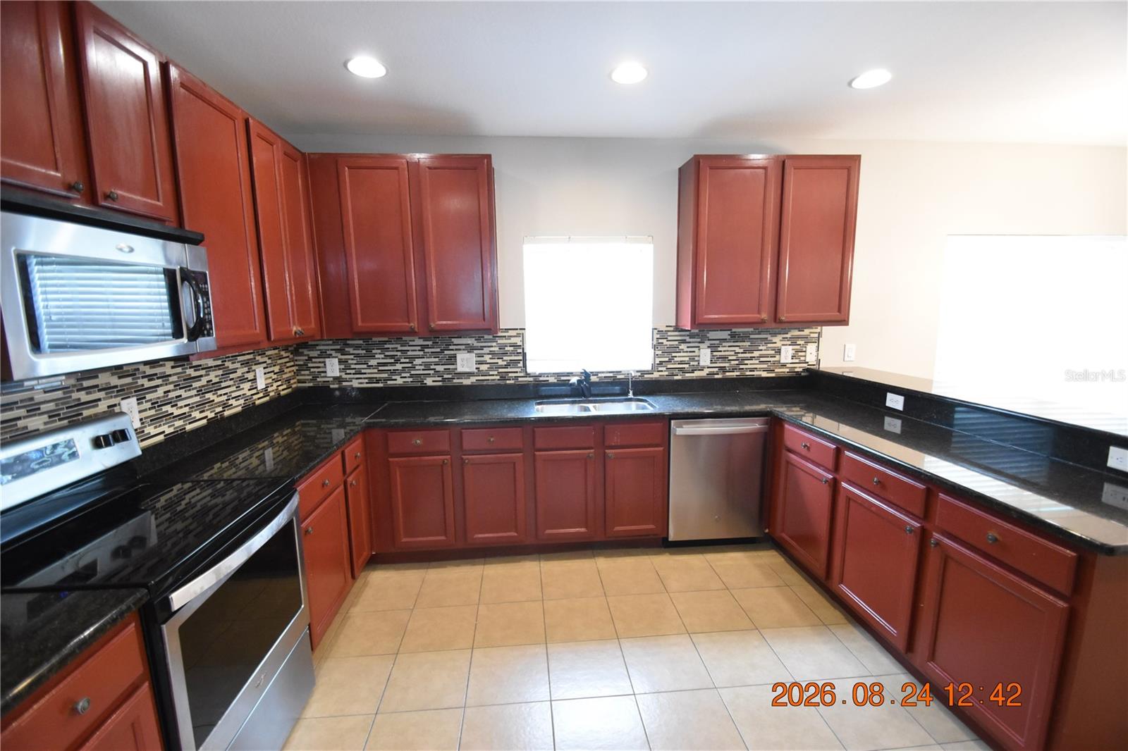 11405 Flora Springs Dr Property Photo 14