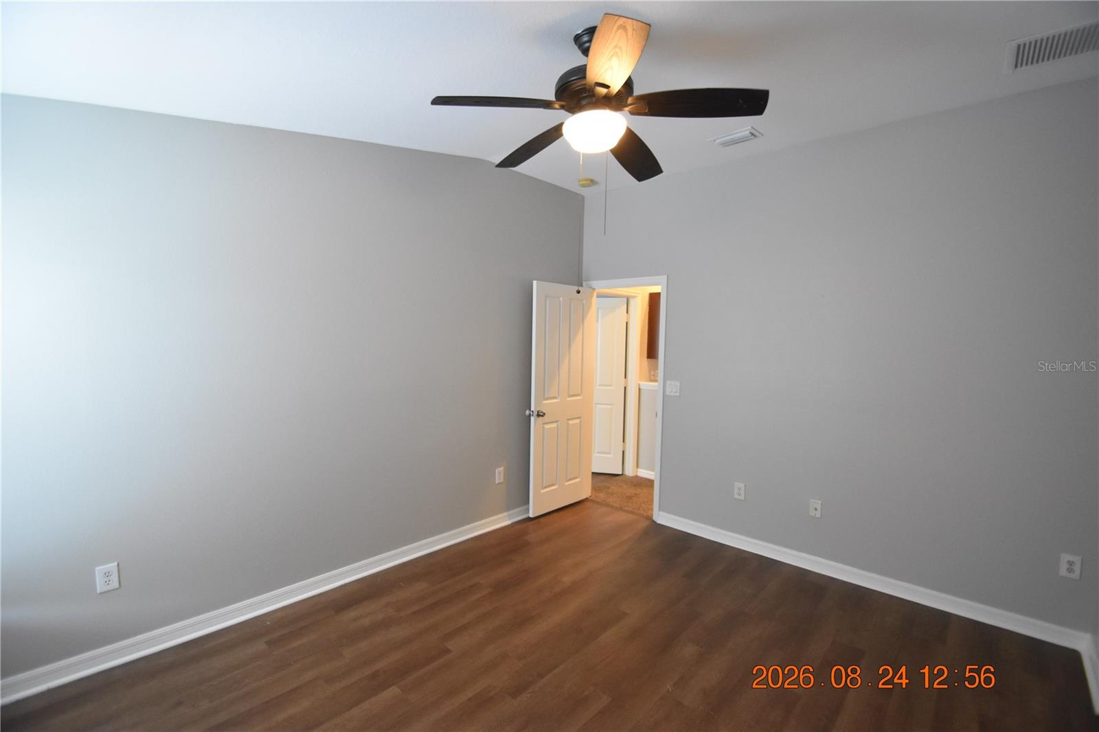 11405 Flora Springs Dr Property Photo 33