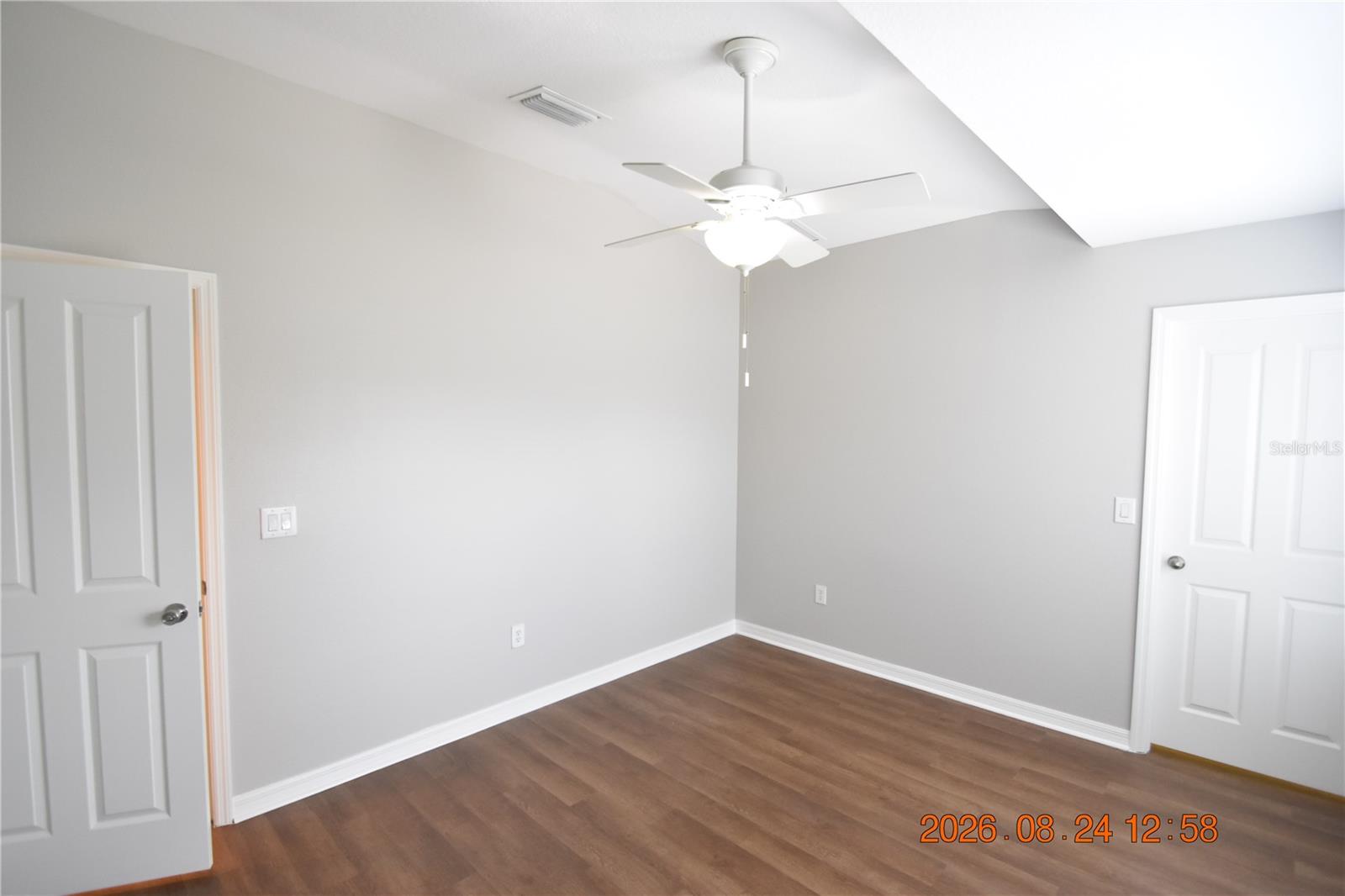 11405 Flora Springs Dr Property Photo 42