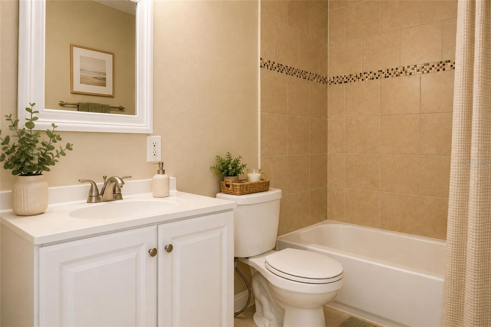 9412 N Elmer St Property Photo 5
