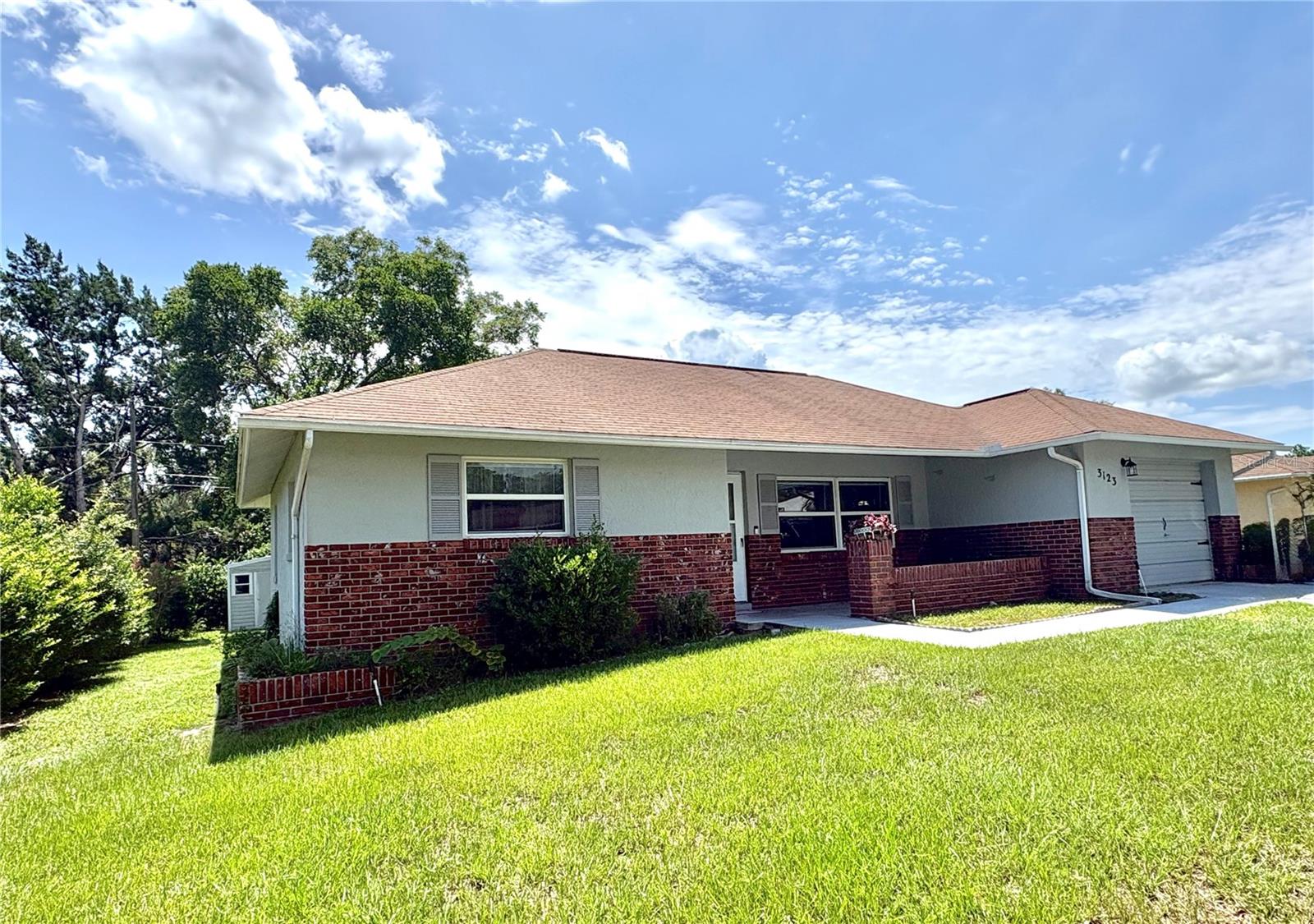 3123 N Maidencane Dr Property Photo 2