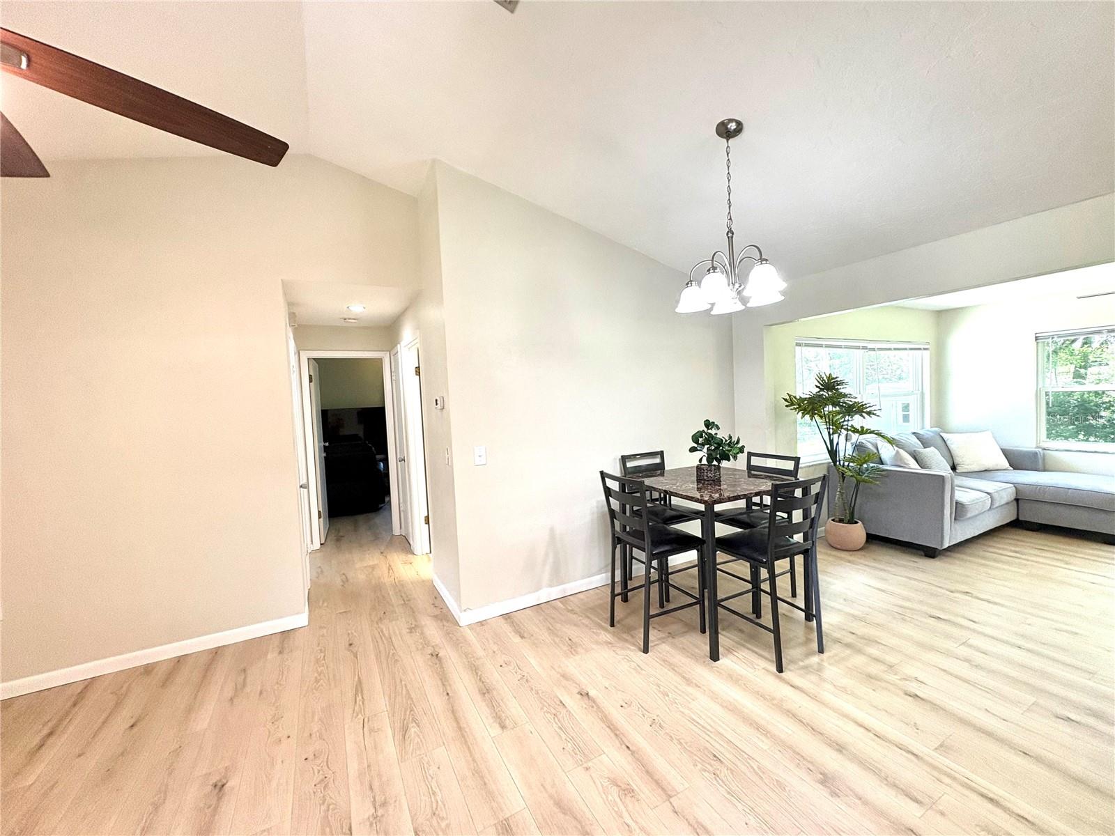 3123 N Maidencane Dr Property Photo 8