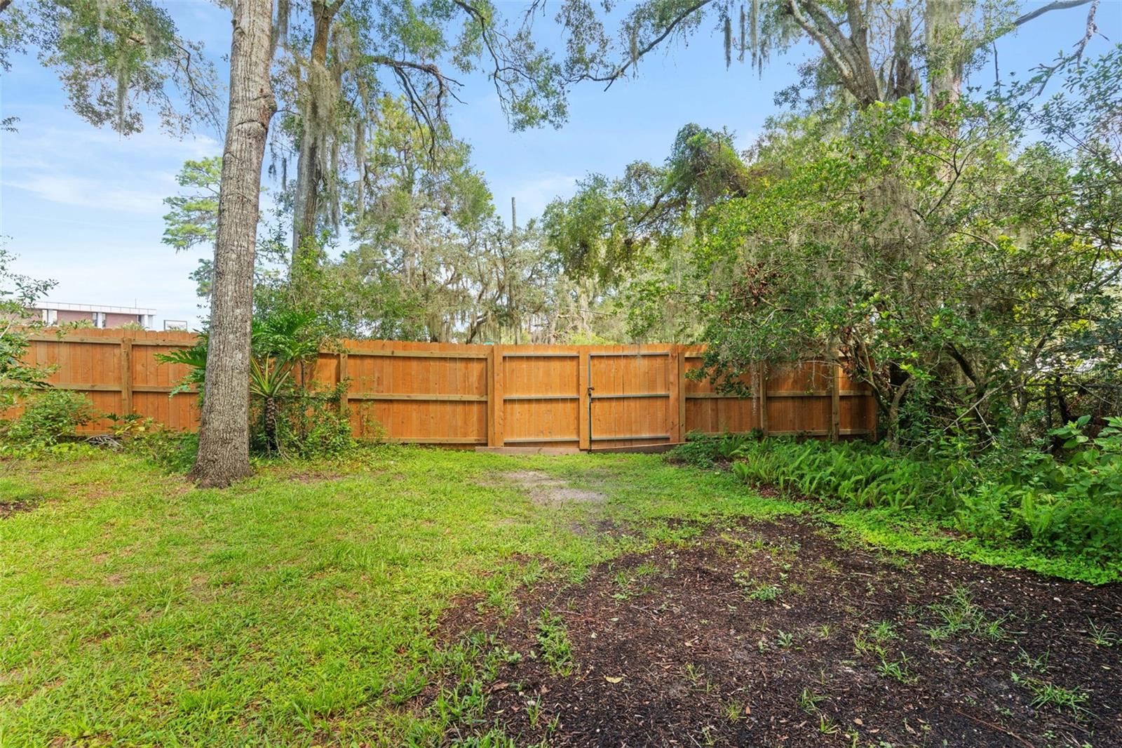 406 E Circlewood St Property Photo 45