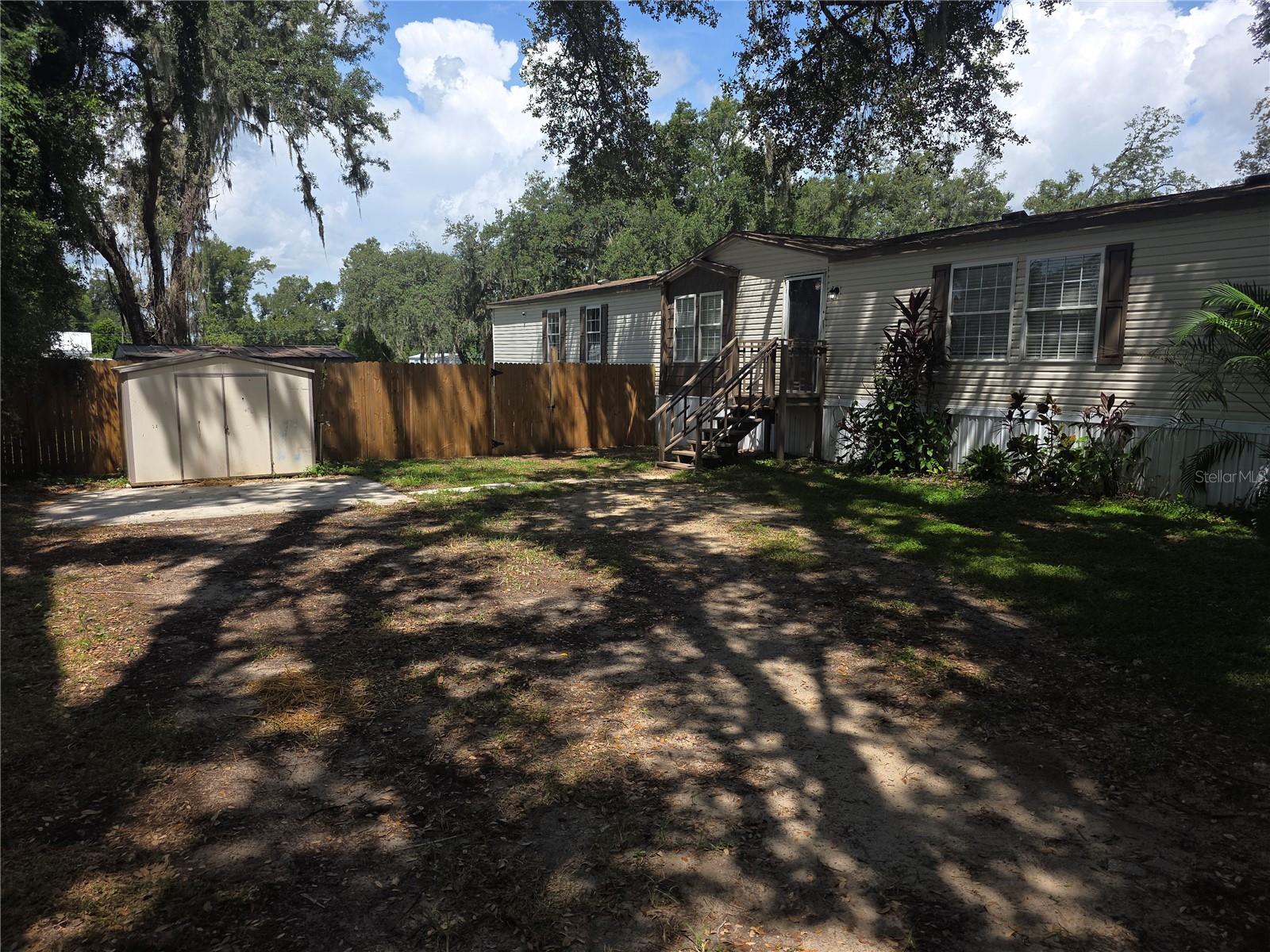 1020 Brinwood Dr Property Photo 3