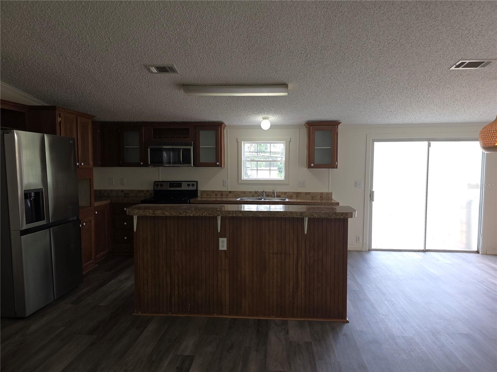 1020 Brinwood Dr Property Photo 9