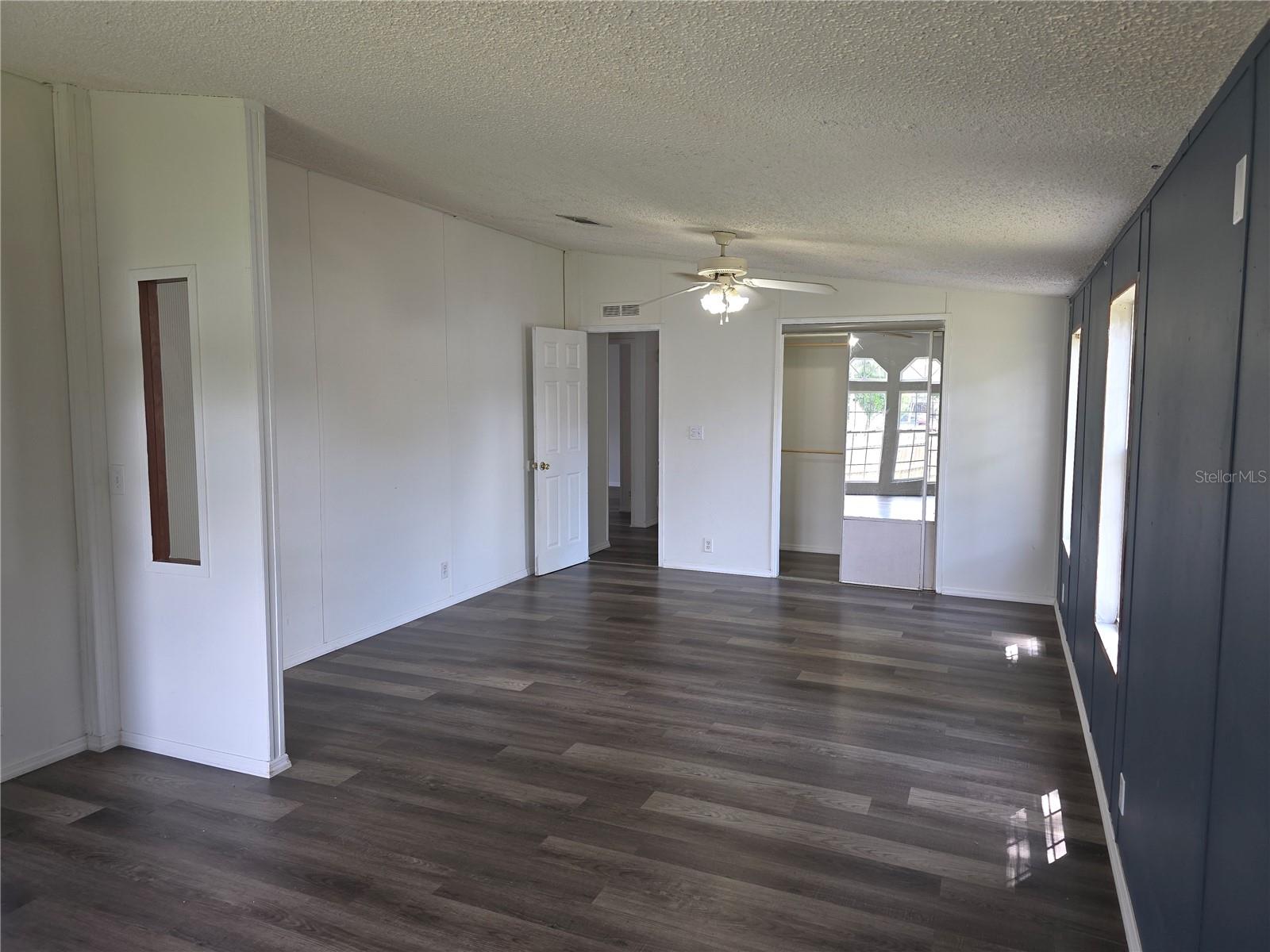 1020 Brinwood Dr Property Photo 27