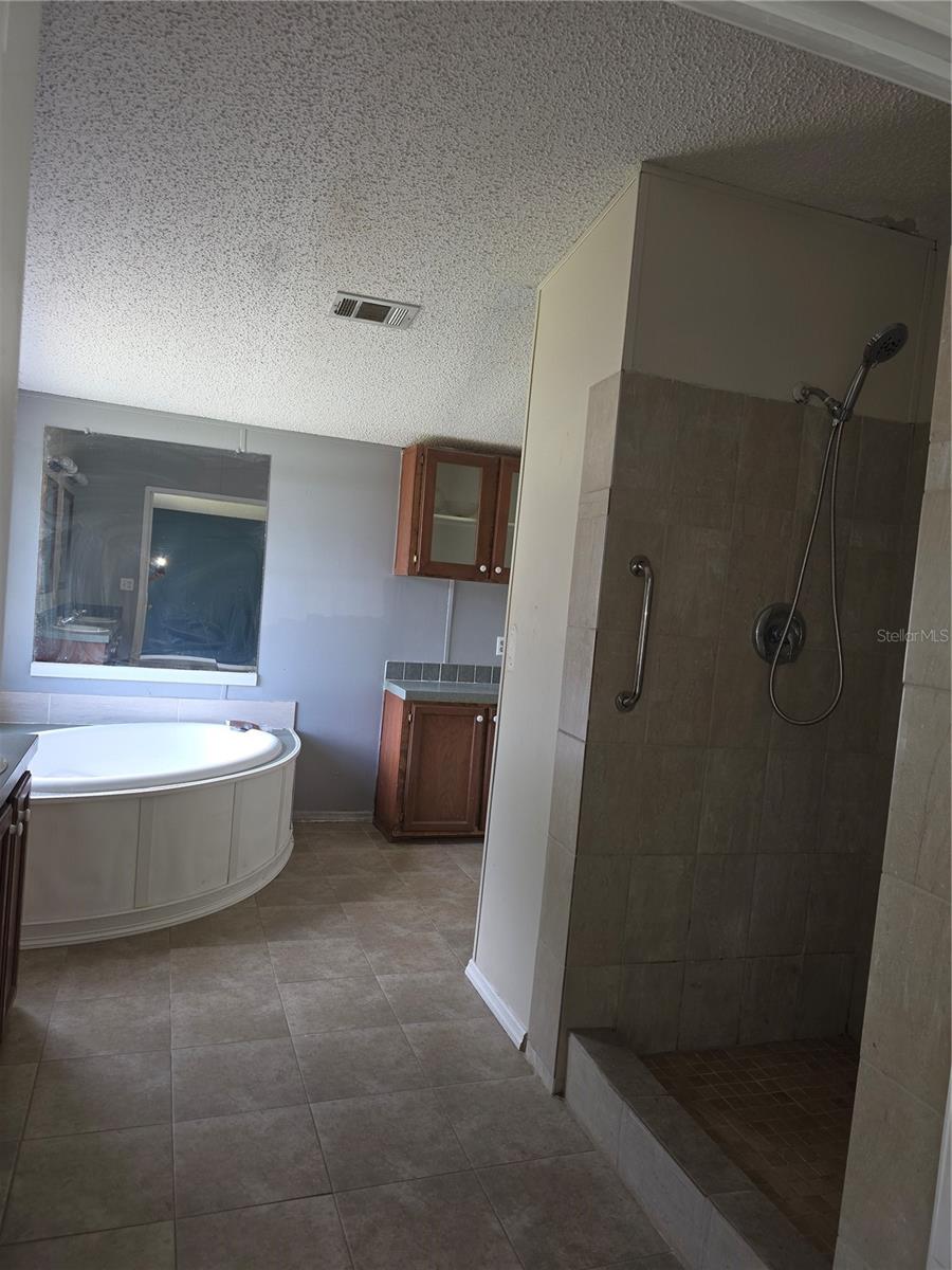 1020 Brinwood Dr Property Photo 30