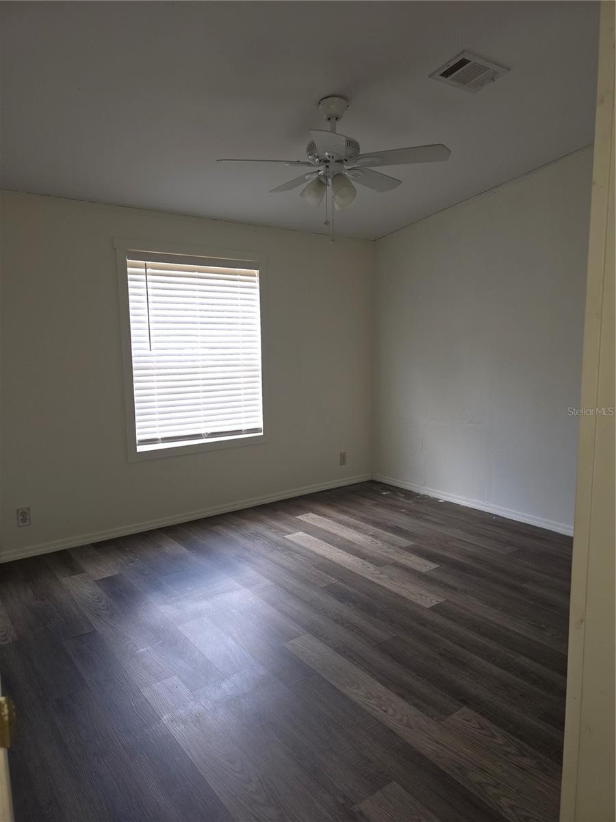 1020 Brinwood Dr Property Photo 33
