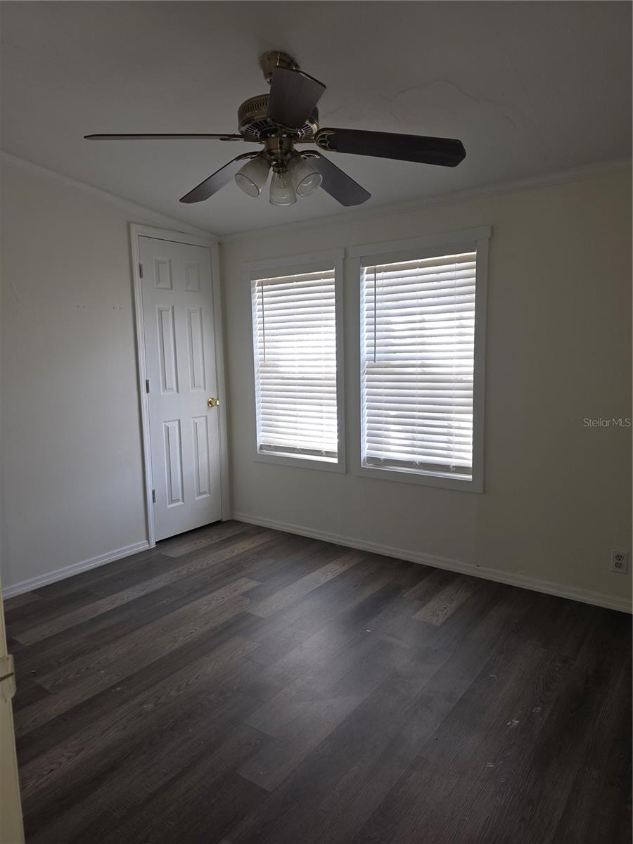 1020 Brinwood Dr Property Photo 35