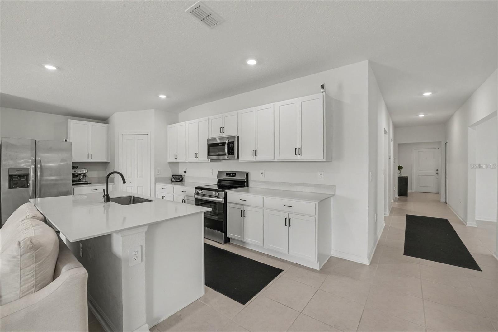 5023 Barnet Dr Property Photo 6