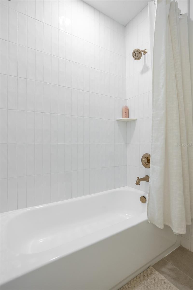 3206 W Arch St Property Photo 40