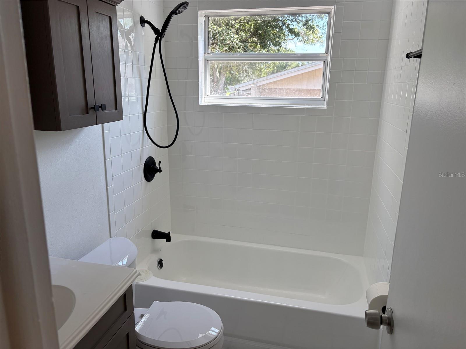 1108 Hollywood Ave Property Photo 17