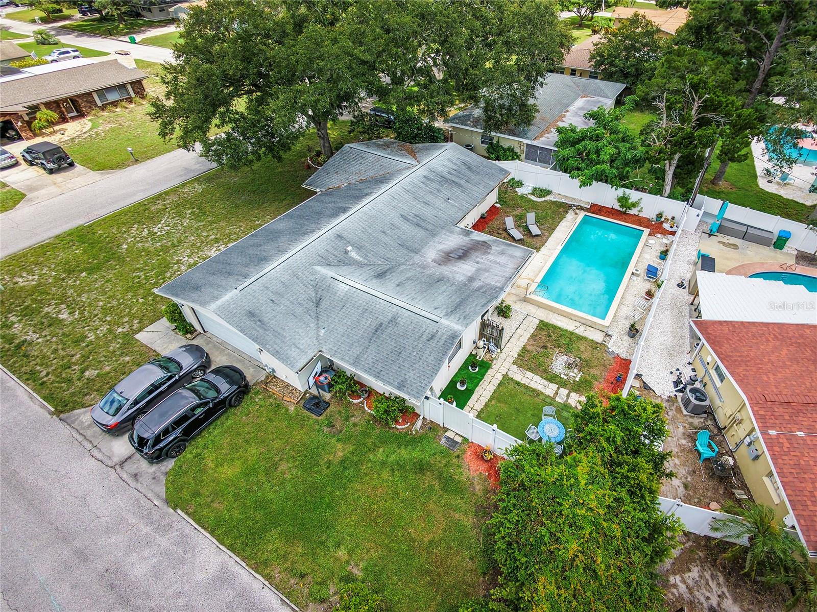1901 Stancel Dr Property Photo 2