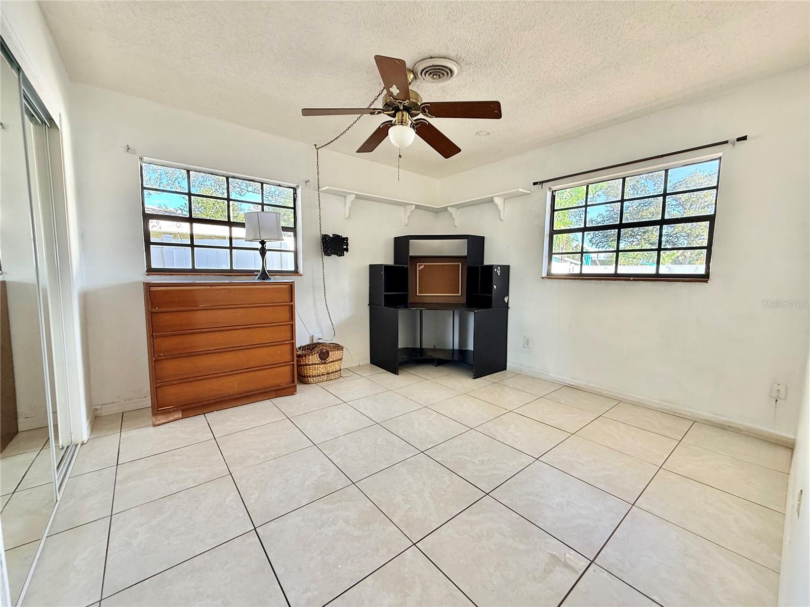 1901 Stancel Dr Property Photo 38