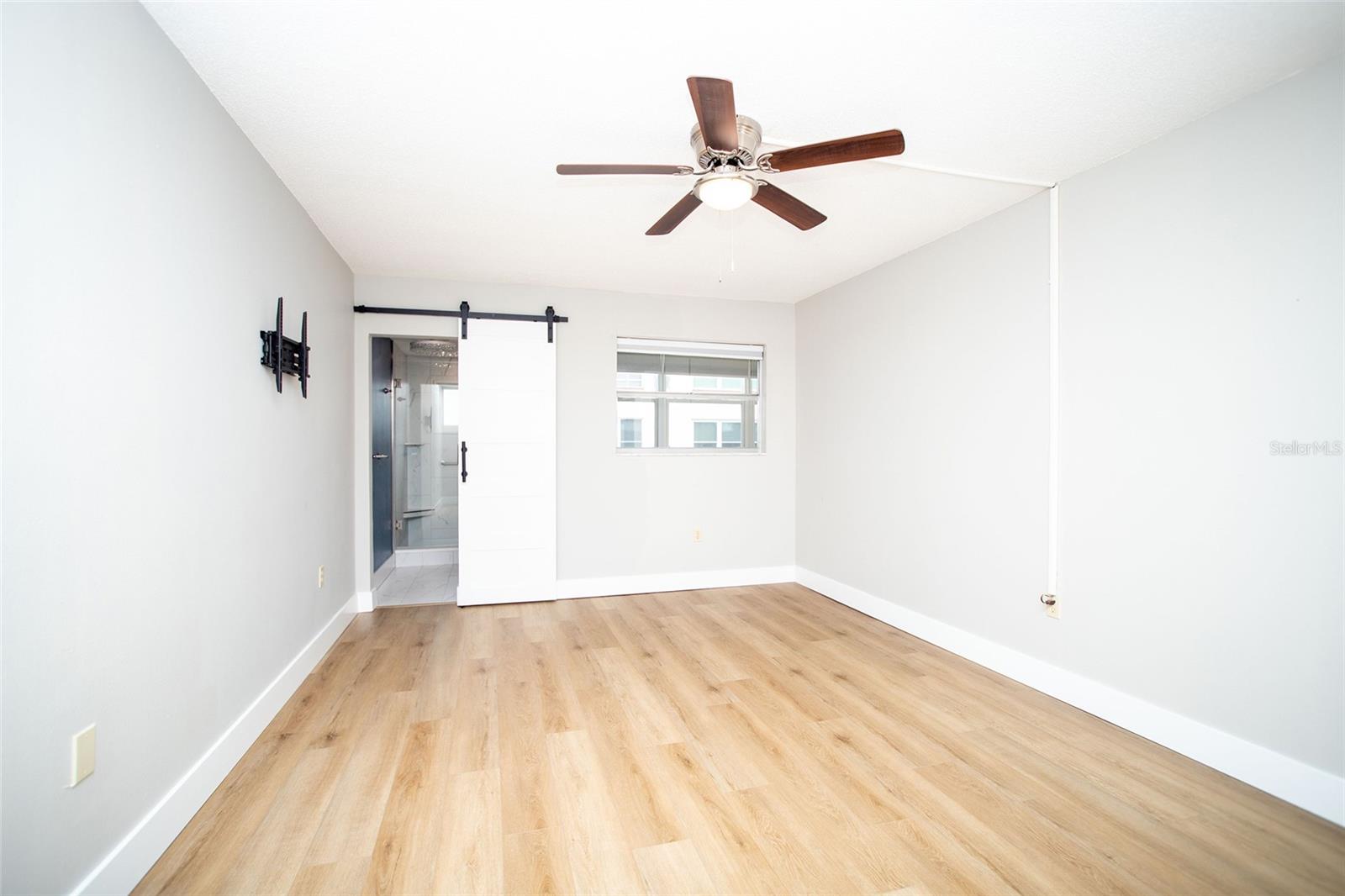 5840 30th Ave S #202 Property Photo 11