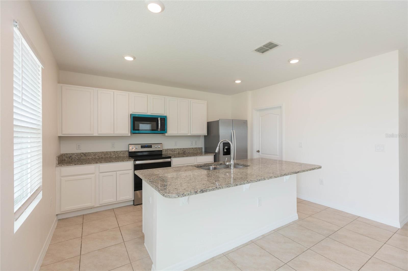 478 Autumn Stream Dr Property Photo 17