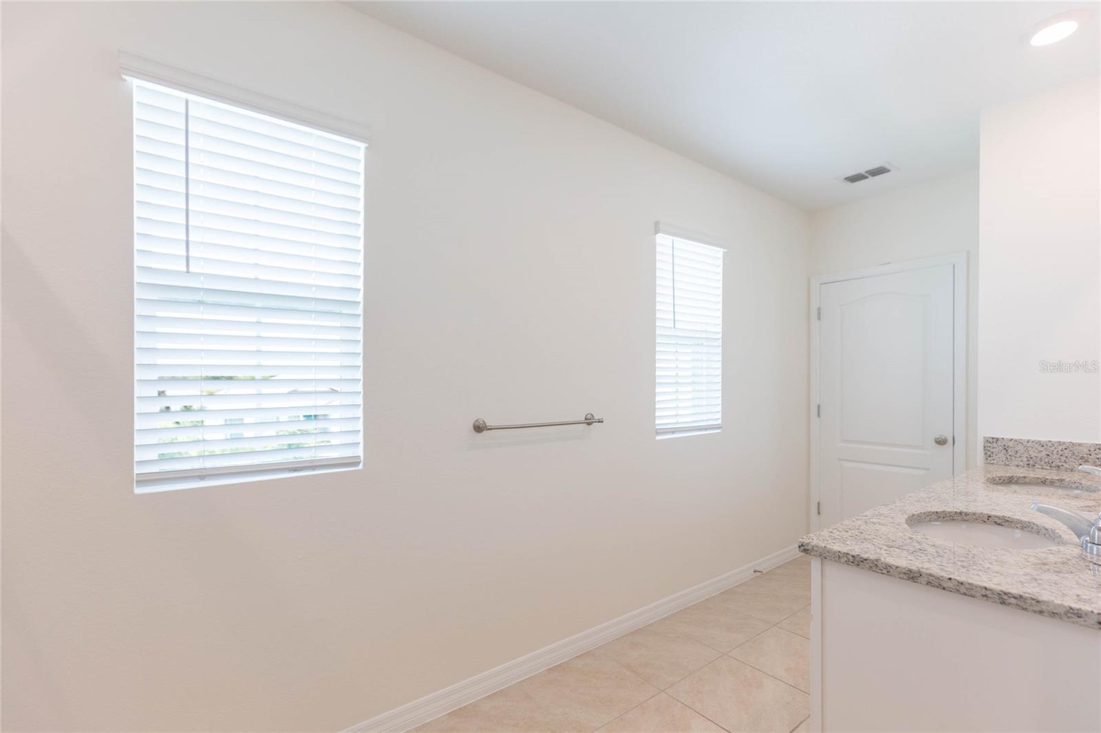 478 Autumn Stream Dr Property Photo 29
