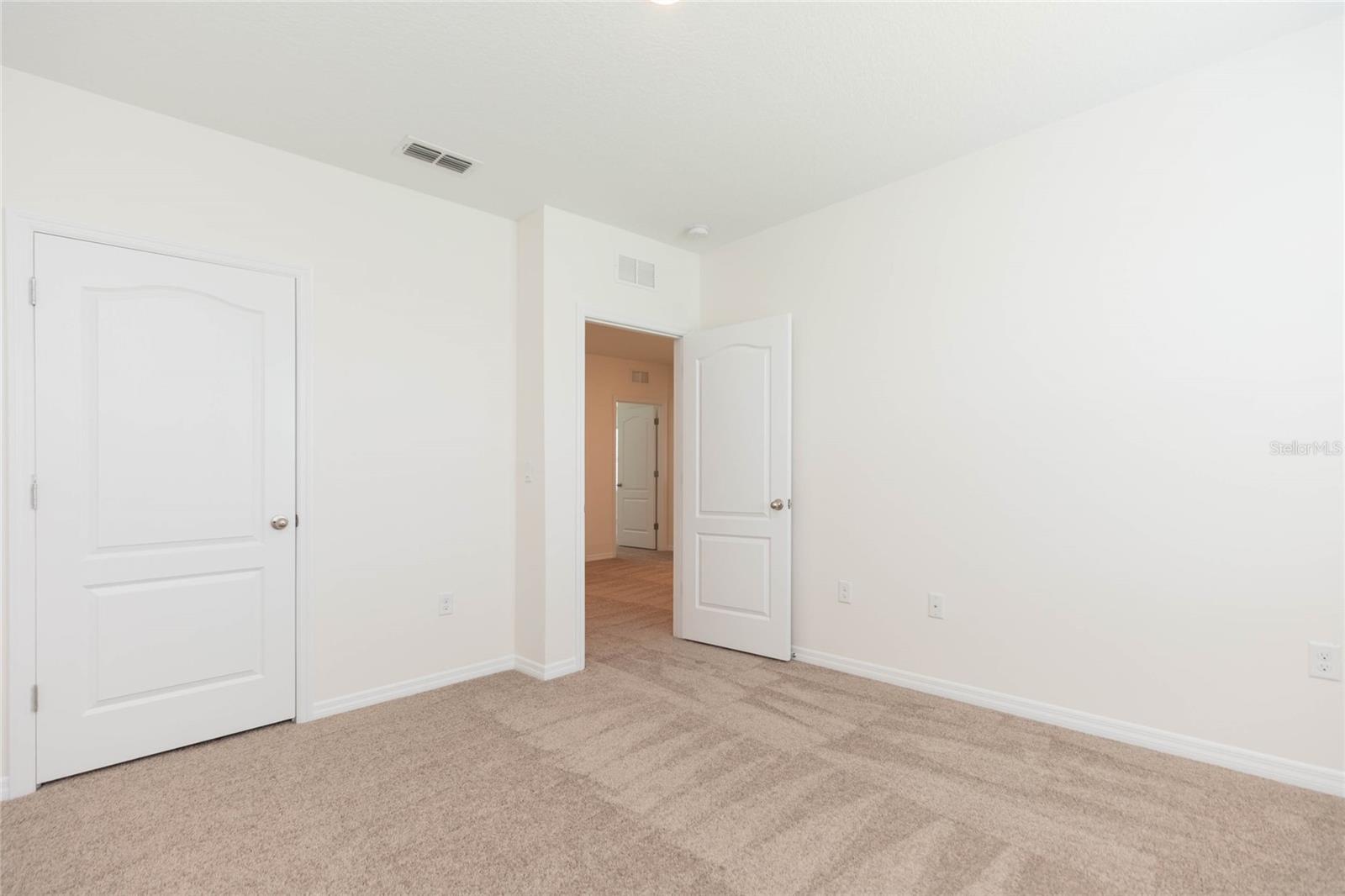 478 Autumn Stream Dr Property Photo 34