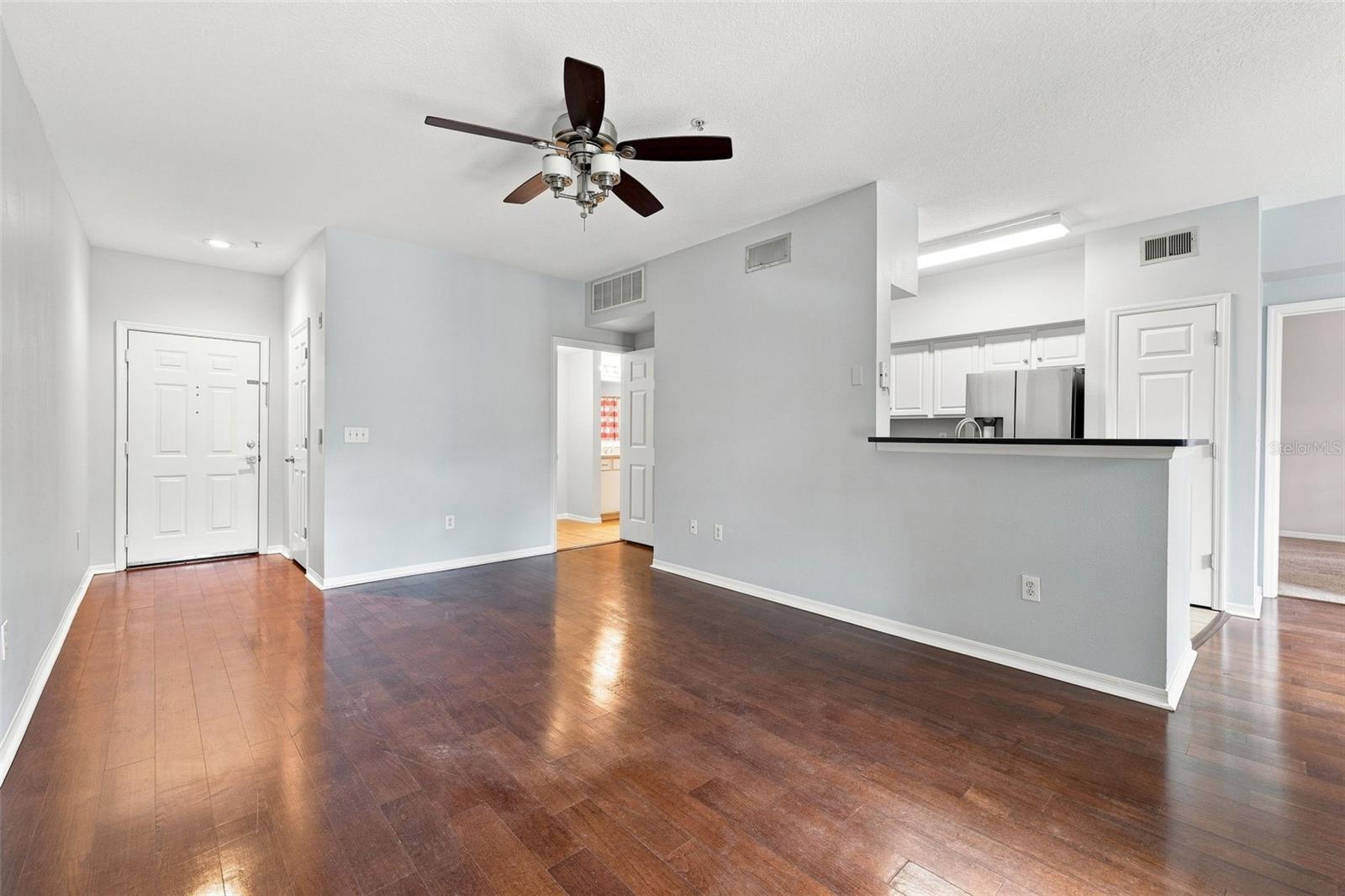 2010 E Palm Ave #14320 Property Photo 5