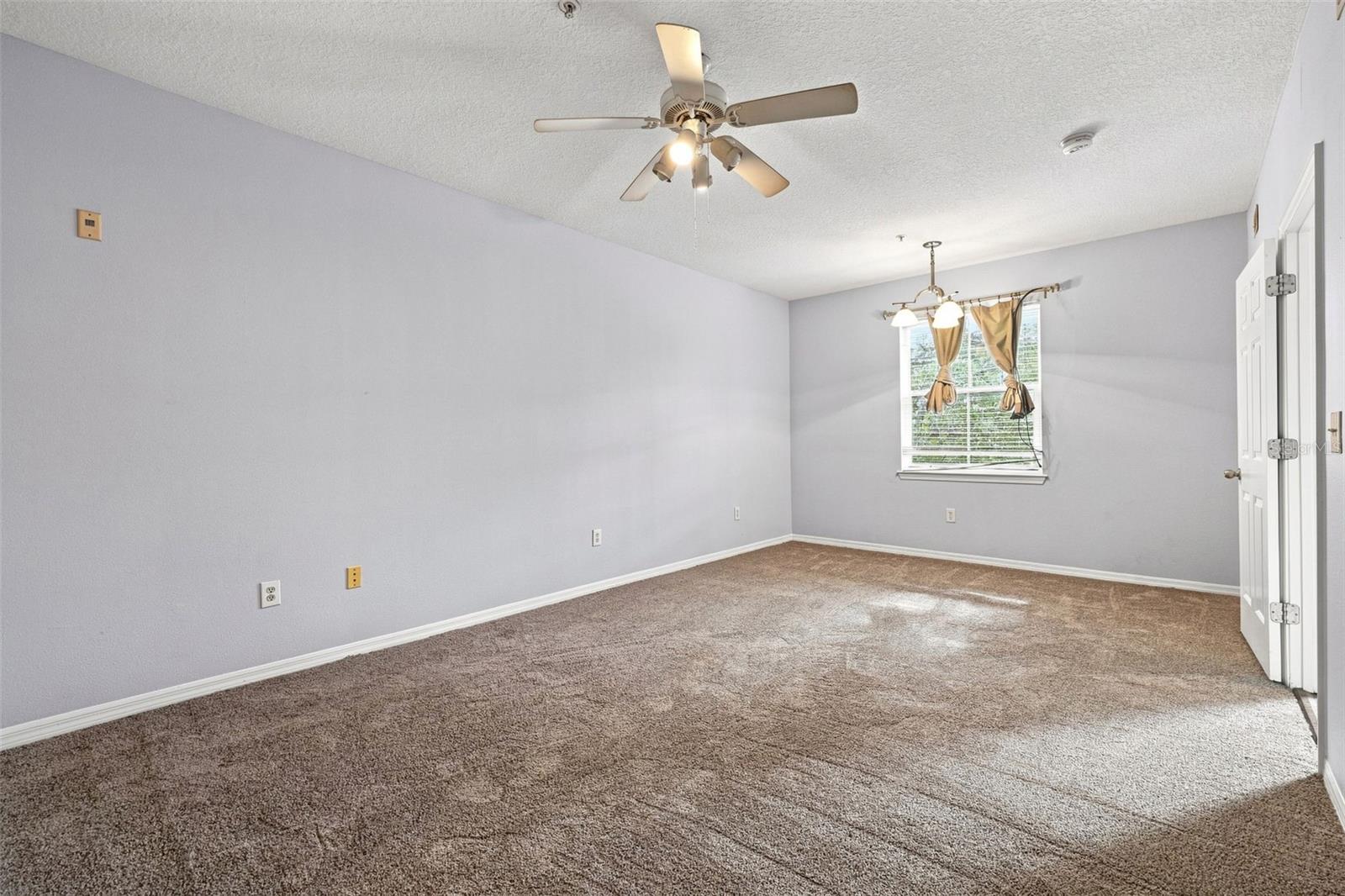 2010 E Palm Ave #14320 Property Photo 17
