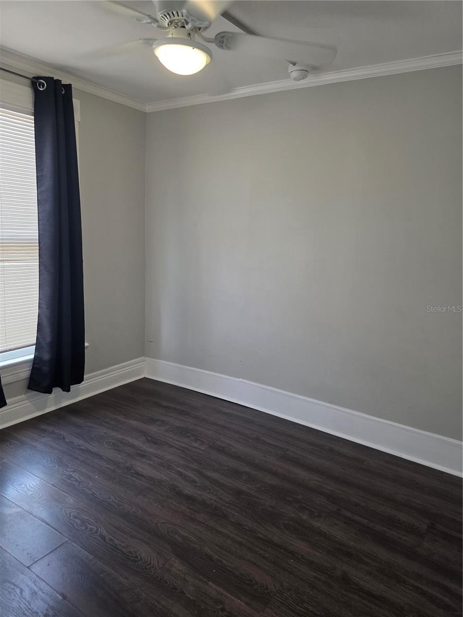 212 W Beach Pl #4 Property Photo 4