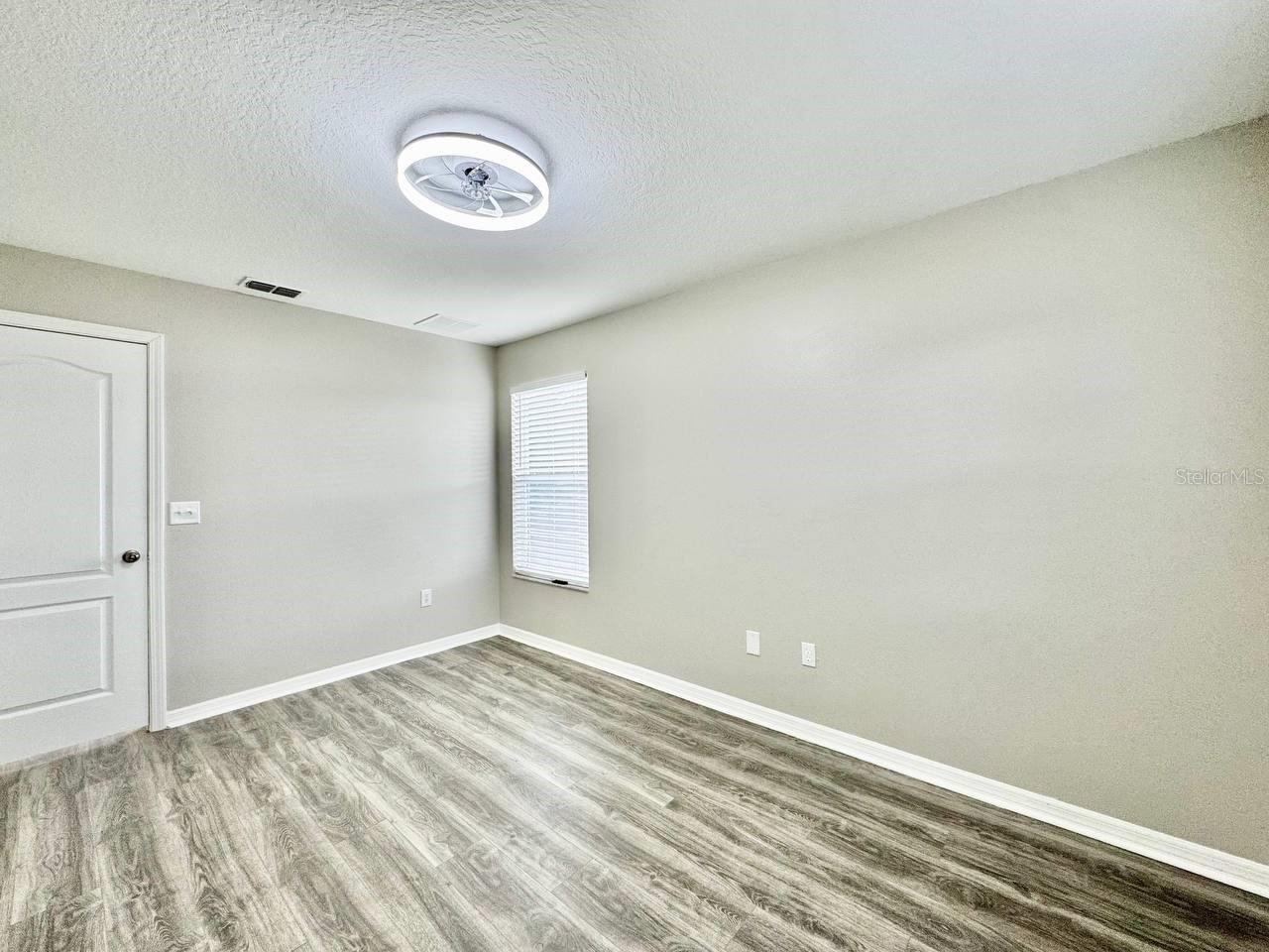 12534 Chenwood Ave Property Photo 23