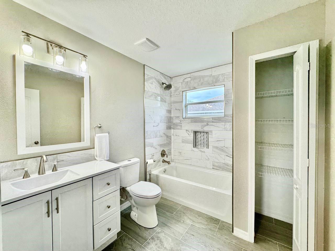 12534 Chenwood Ave Property Photo 28