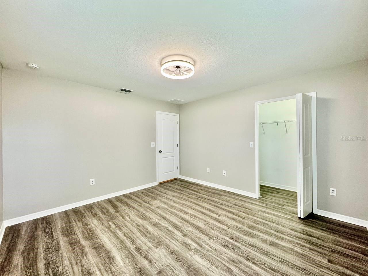 12534 Chenwood Ave Property Photo 33