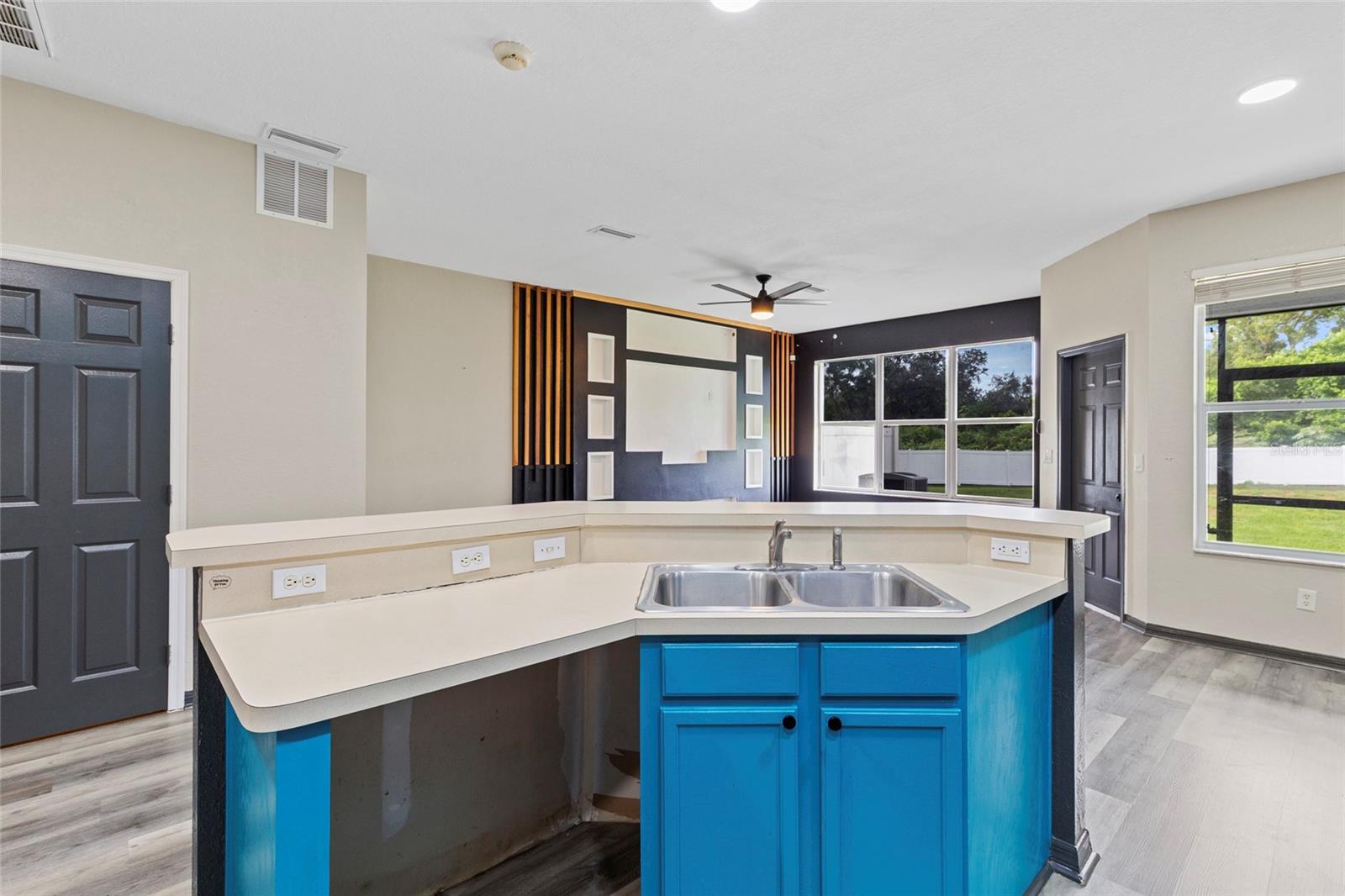 1522 Summergate Dr Property Photo 21