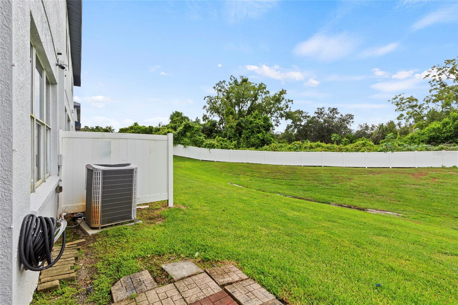 1522 Summergate Dr Property Photo 46
