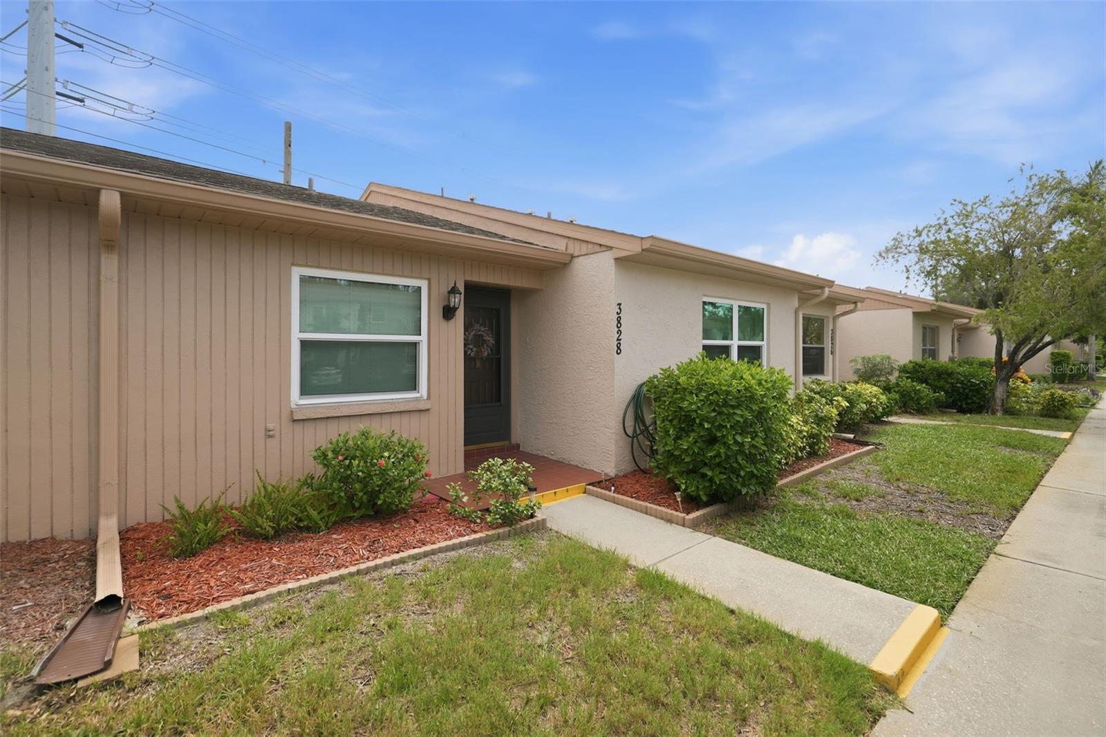 3828 Sailmaker Ln Property Photo 3