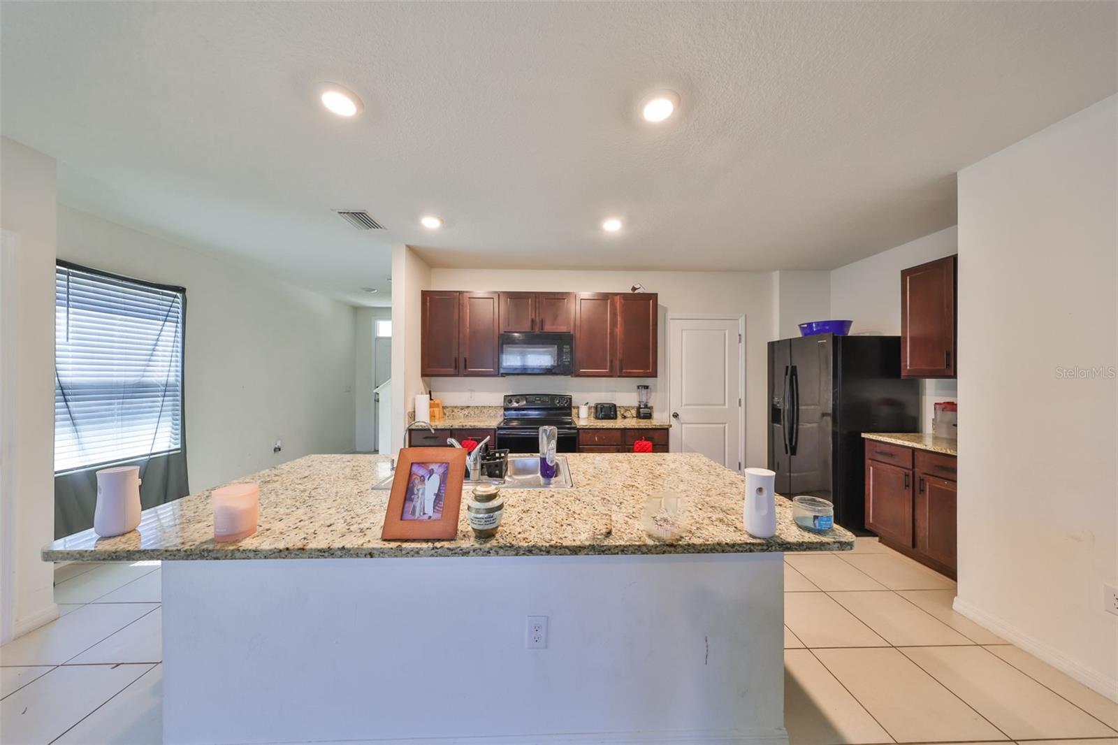 10967 Carlton Fields Dr Property Photo 9